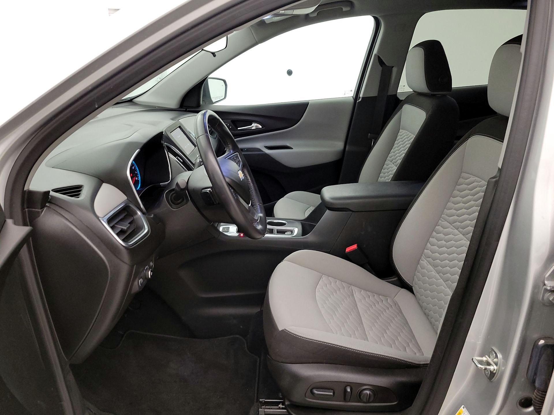 Thumbnail: 2021 Chevrolet Equinox - 11