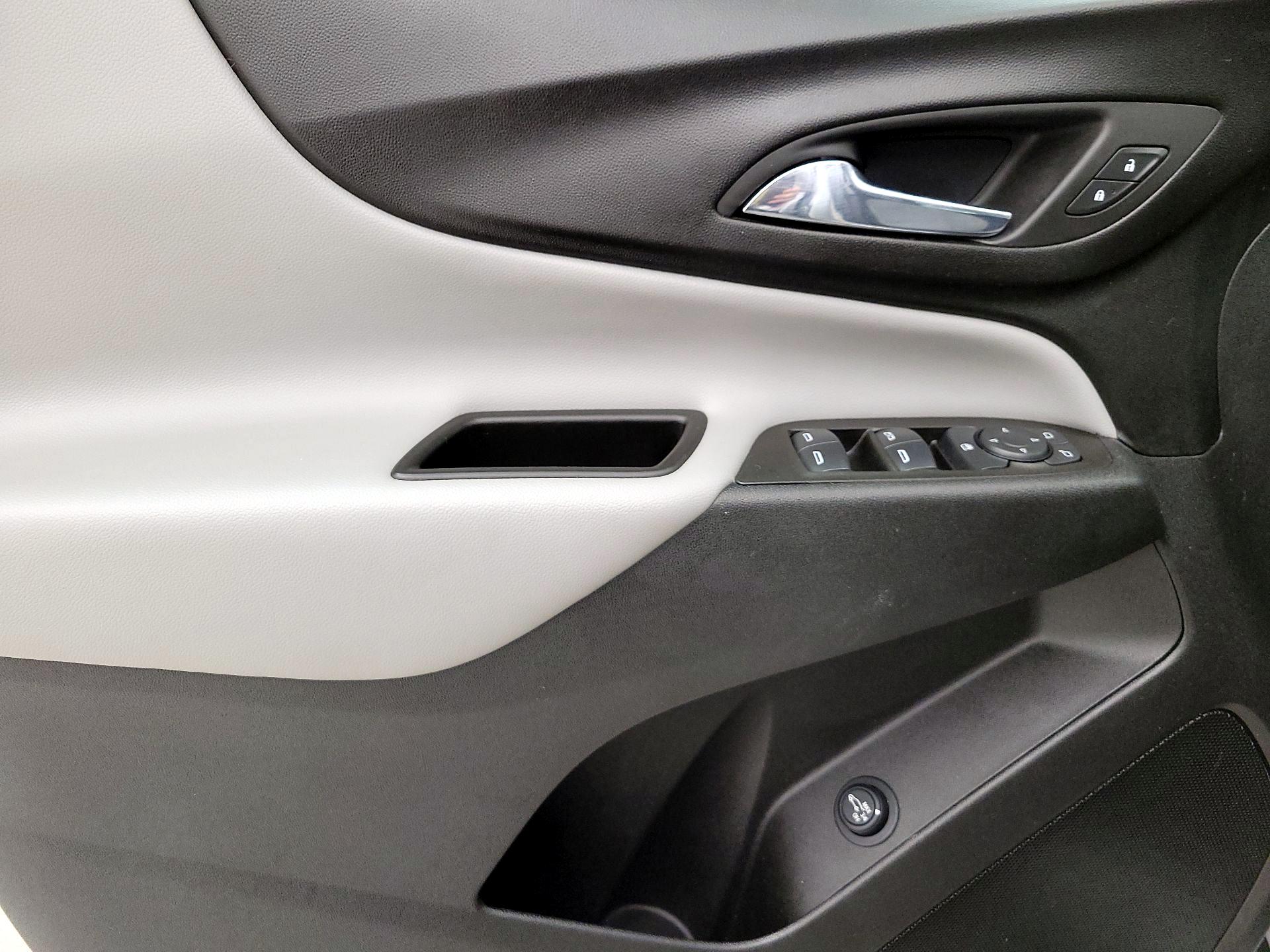 Thumbnail: 2021 Chevrolet Equinox - 12