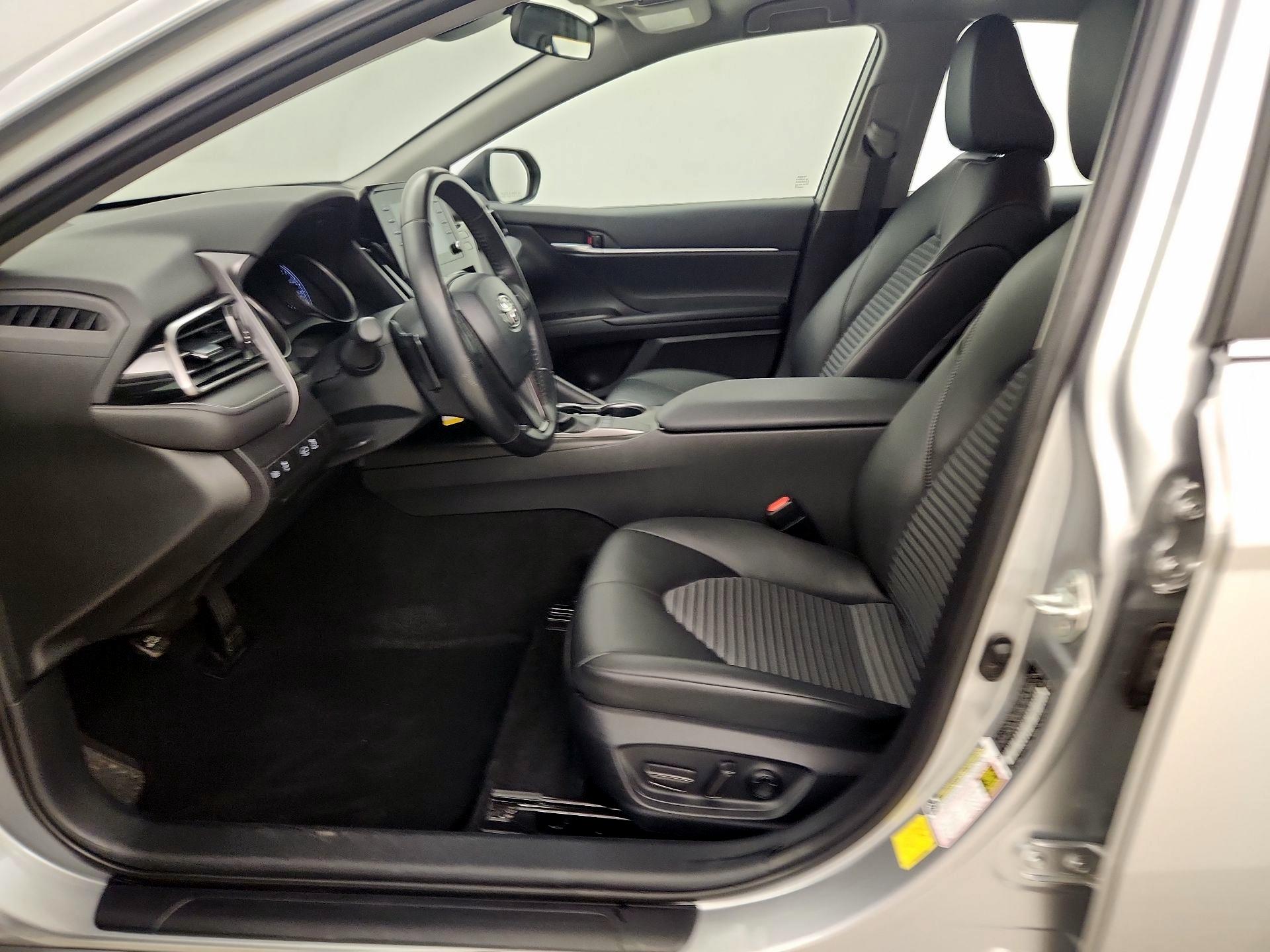 Thumbnail: 2023 Toyota Camry - 11