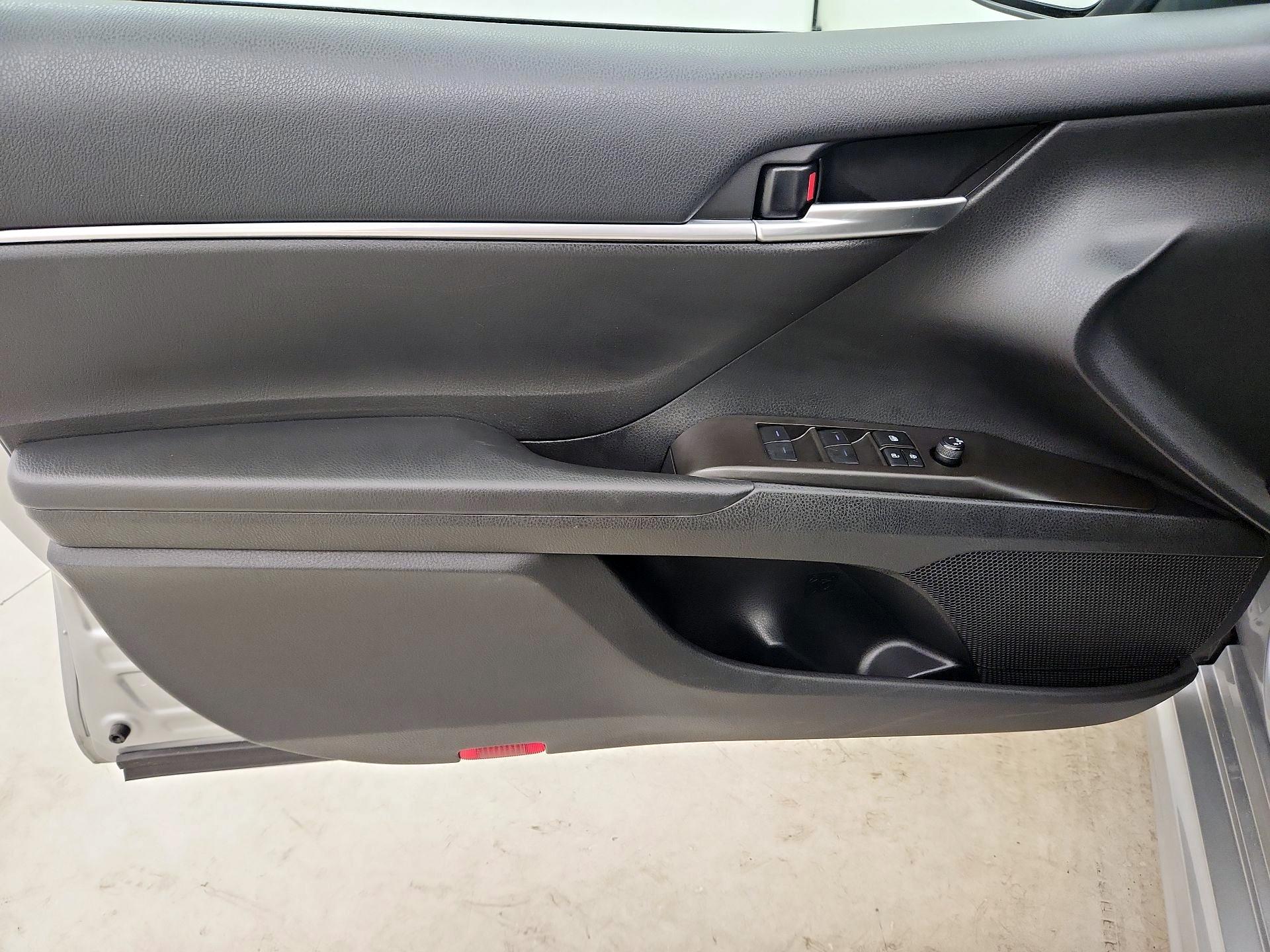 Thumbnail: 2023 Toyota Camry - 12