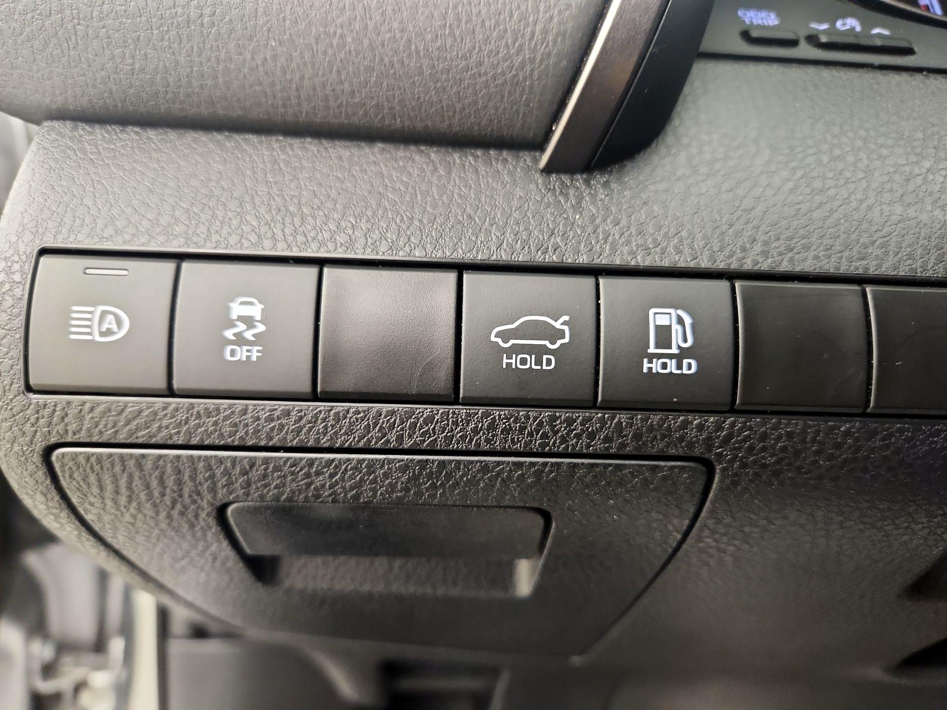 Thumbnail: 2023 Toyota Camry - 13