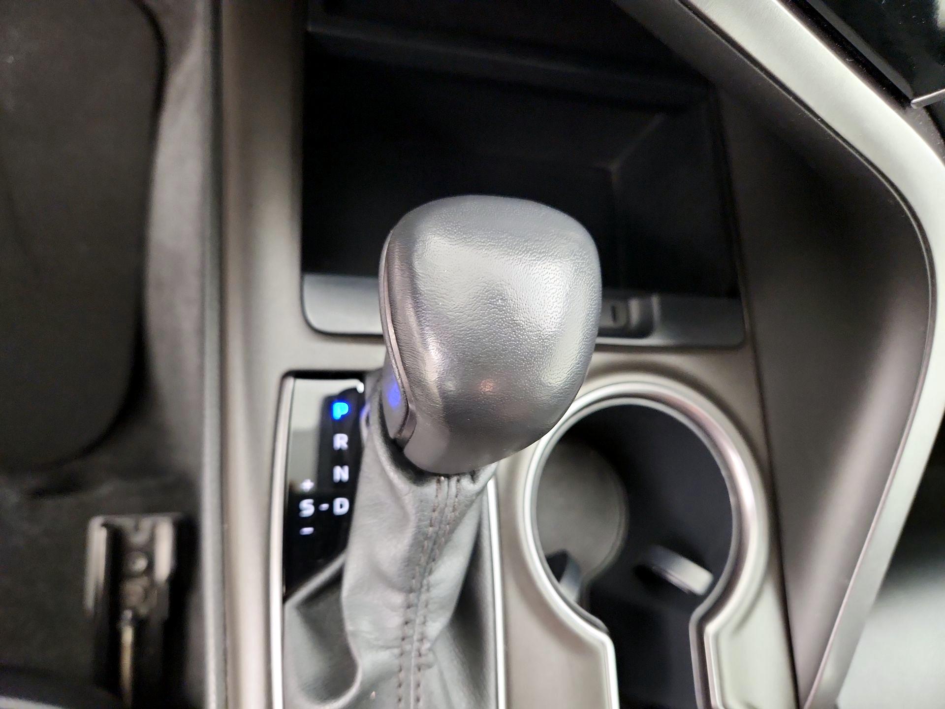 Thumbnail: 2023 Toyota Camry - 17