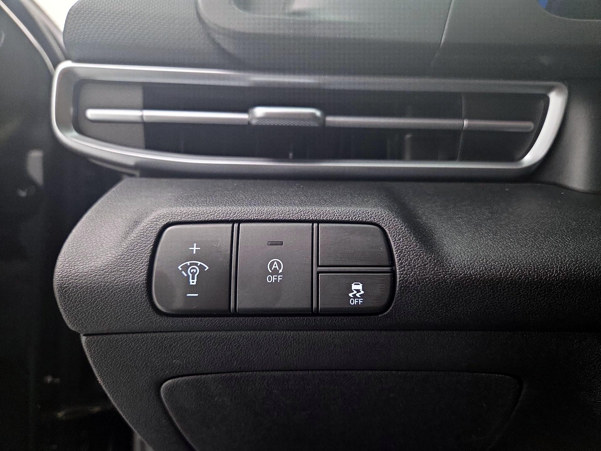 Thumbnail: 2025 Hyundai Elantra - 13