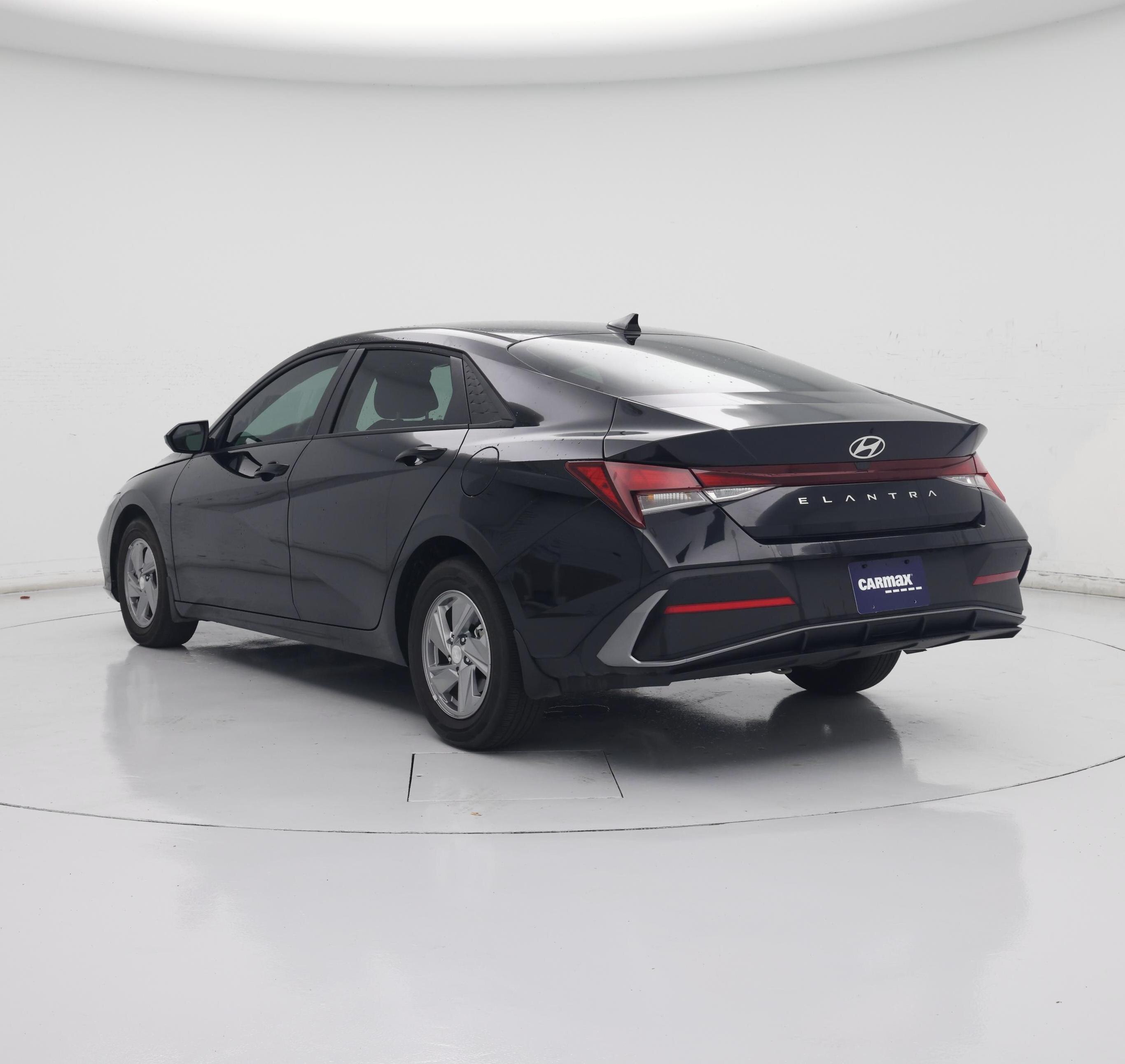 Thumbnail: 2025 Hyundai Elantra - 2