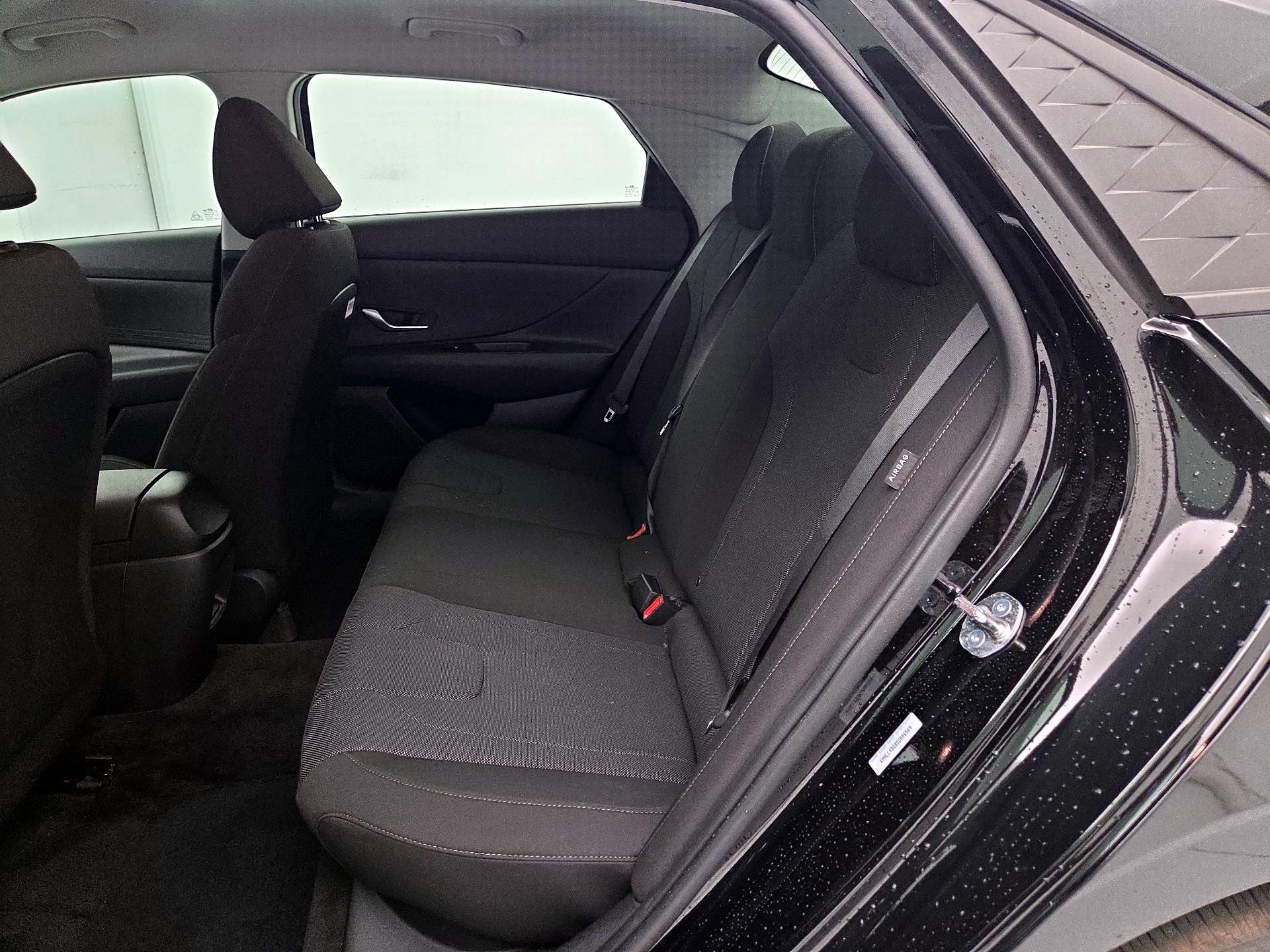 Thumbnail: 2025 Hyundai Elantra - 19