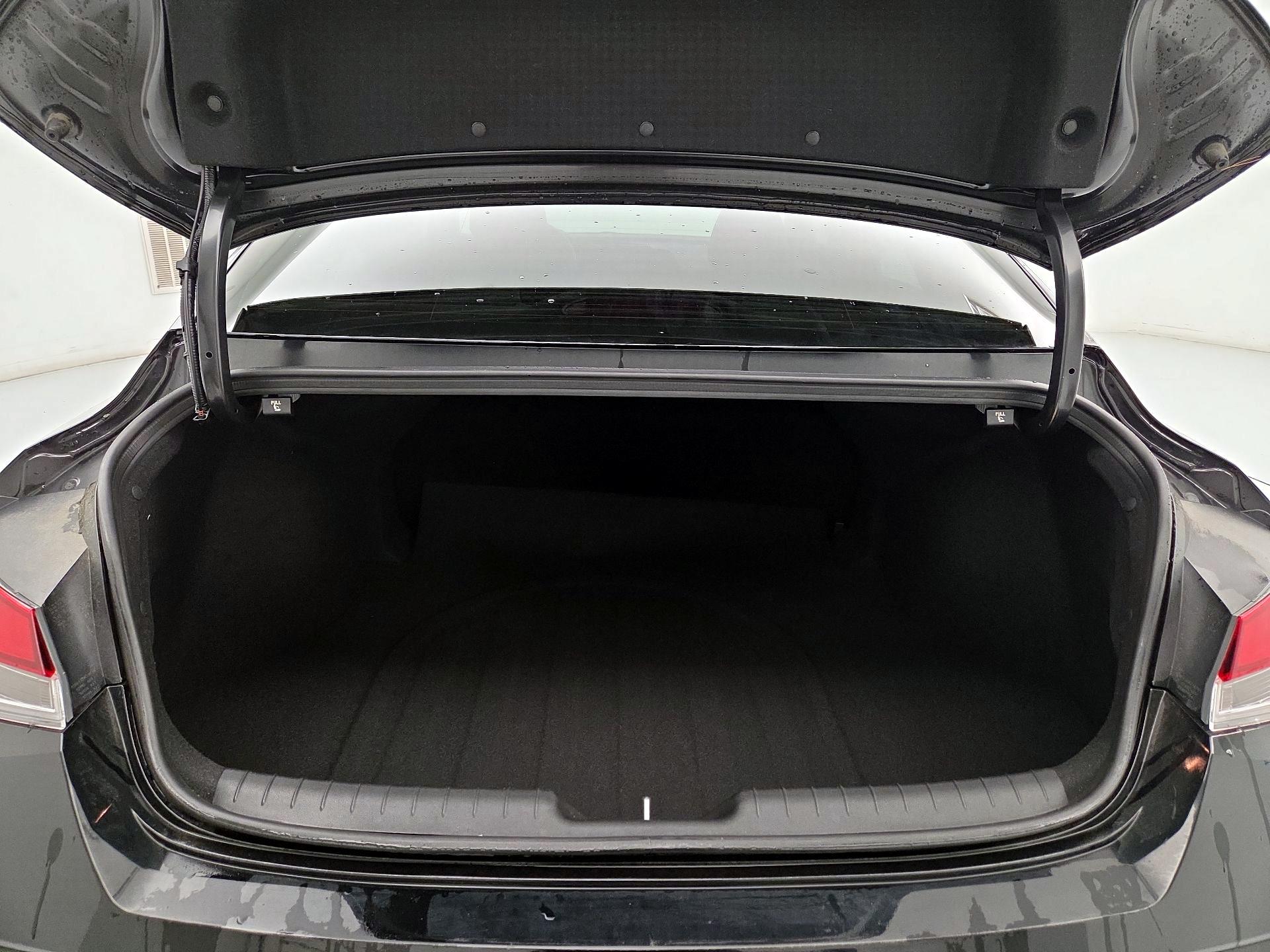 Thumbnail: 2025 Hyundai Elantra - 20