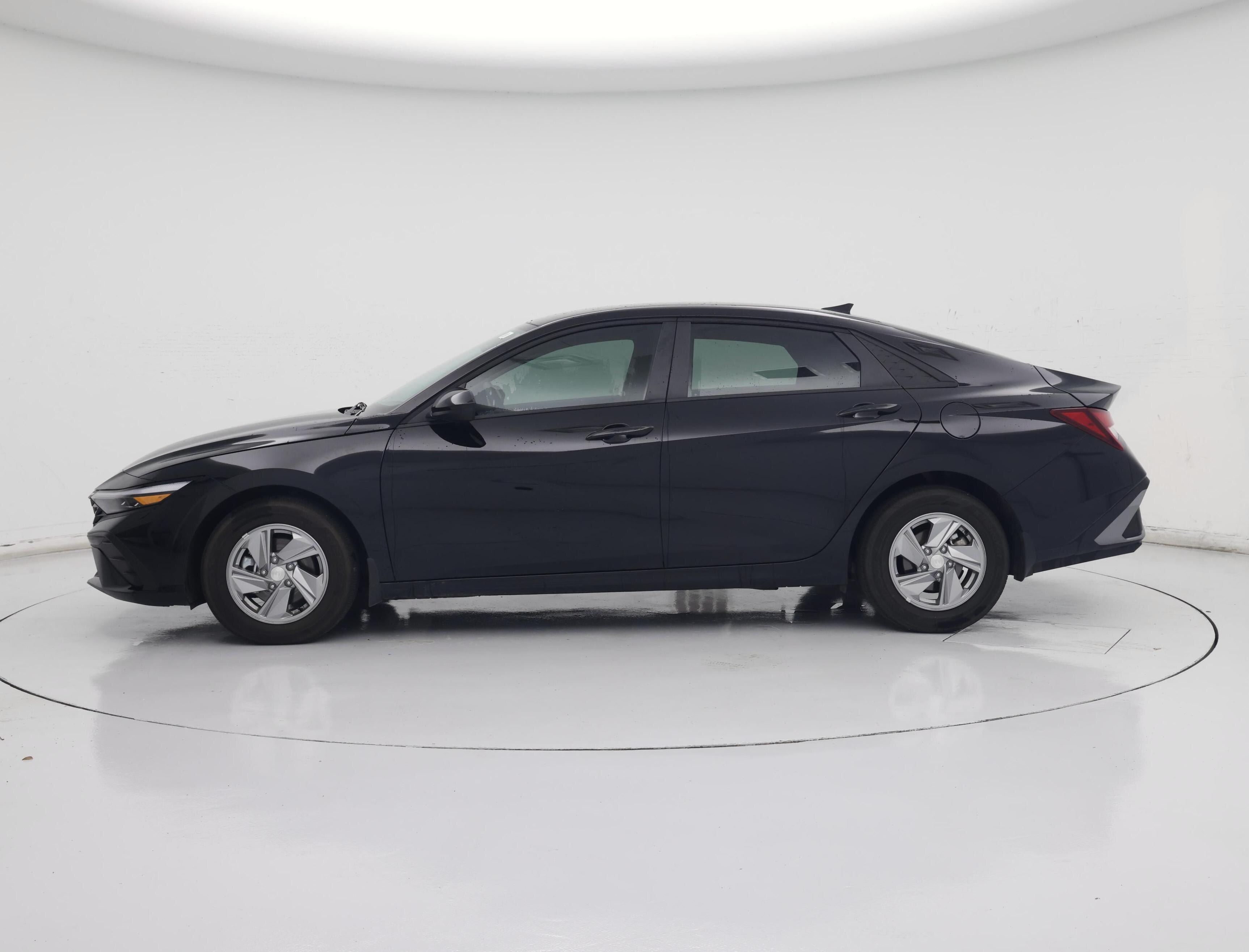 Thumbnail: 2025 Hyundai Elantra - 3