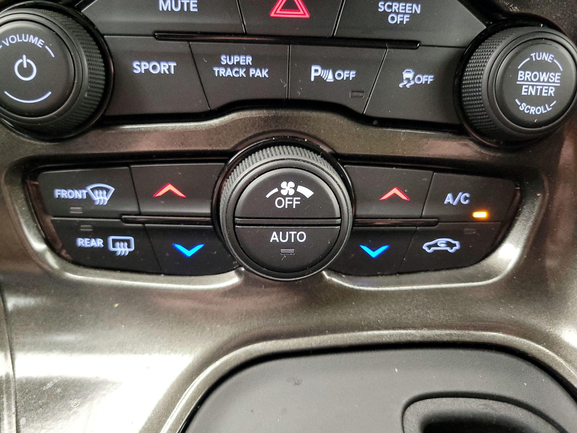 Thumbnail: 2022 Dodge Challenger - 16