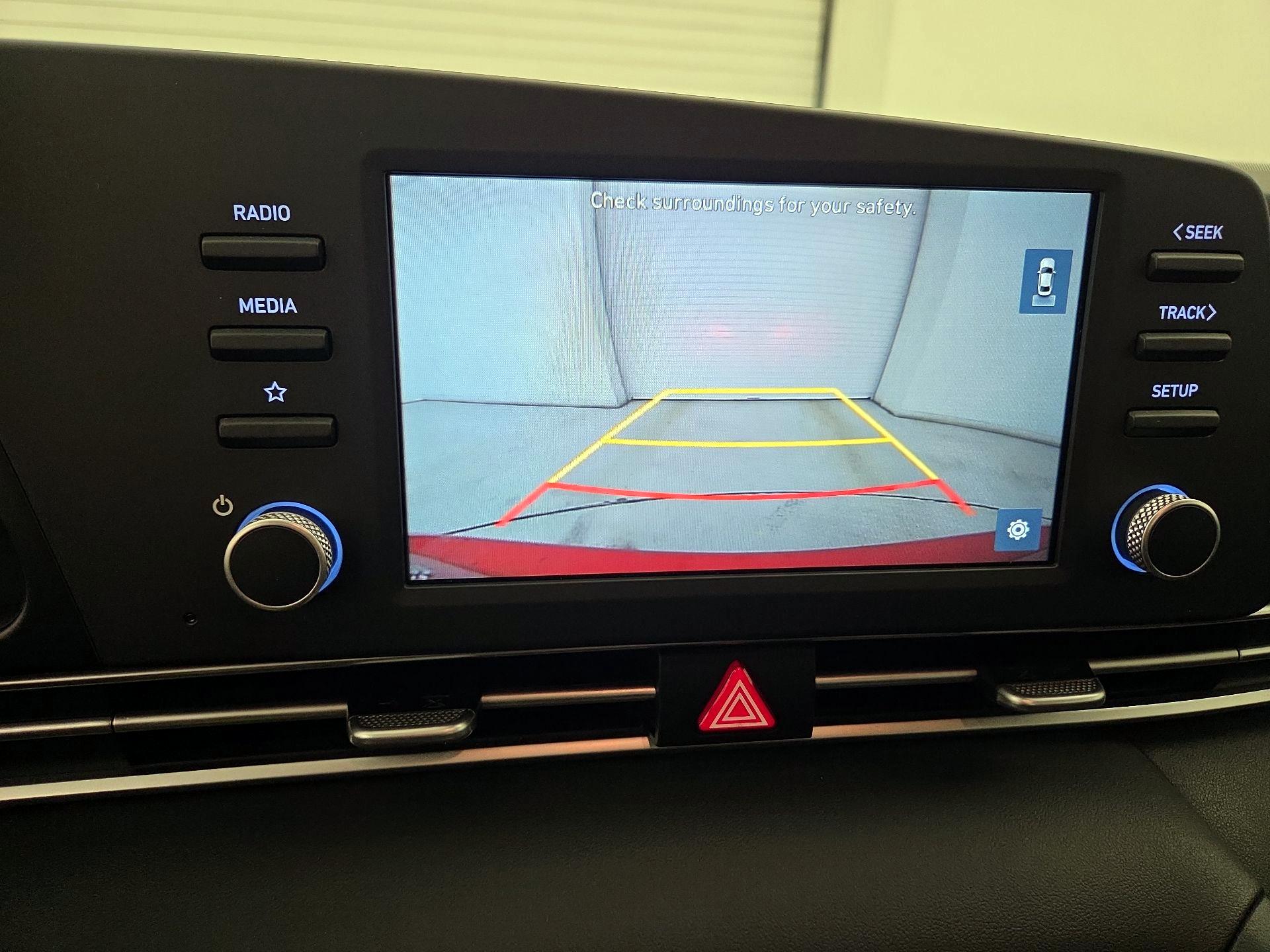 Thumbnail: 2021 Hyundai Elantra - 13