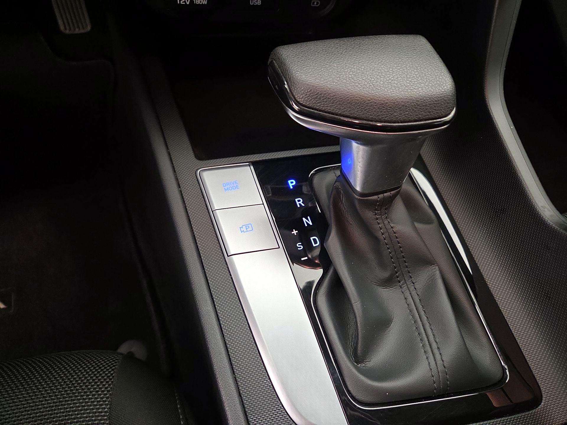 Thumbnail: 2021 Hyundai Elantra - 16