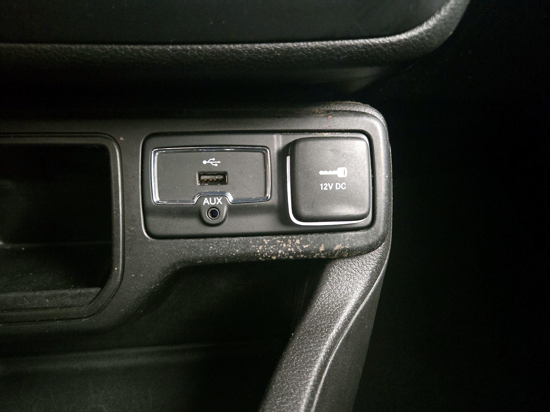 Thumbnail: 2021 Jeep Renegade - 19