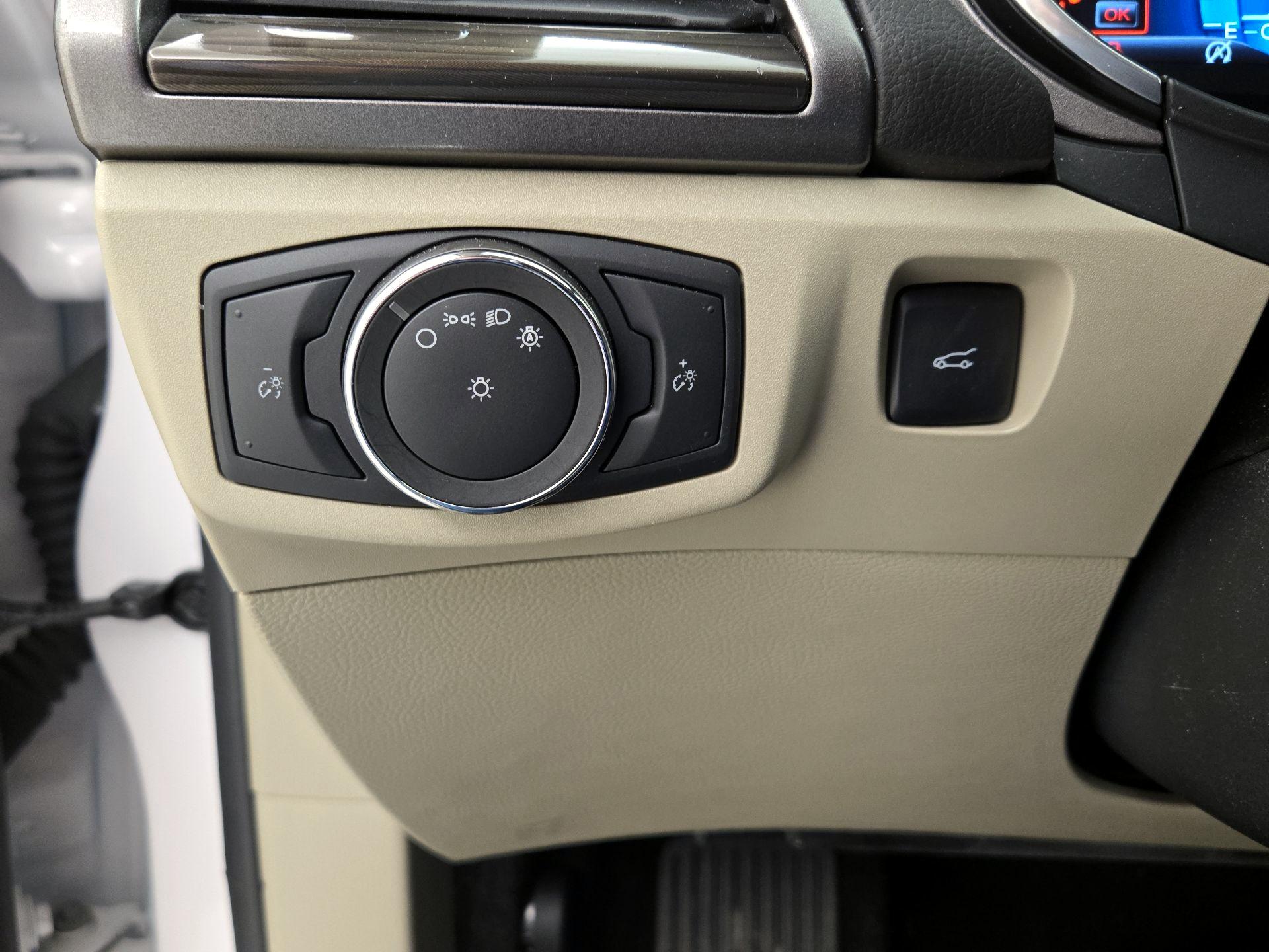 Thumbnail: 2020 Ford Fusion - 13