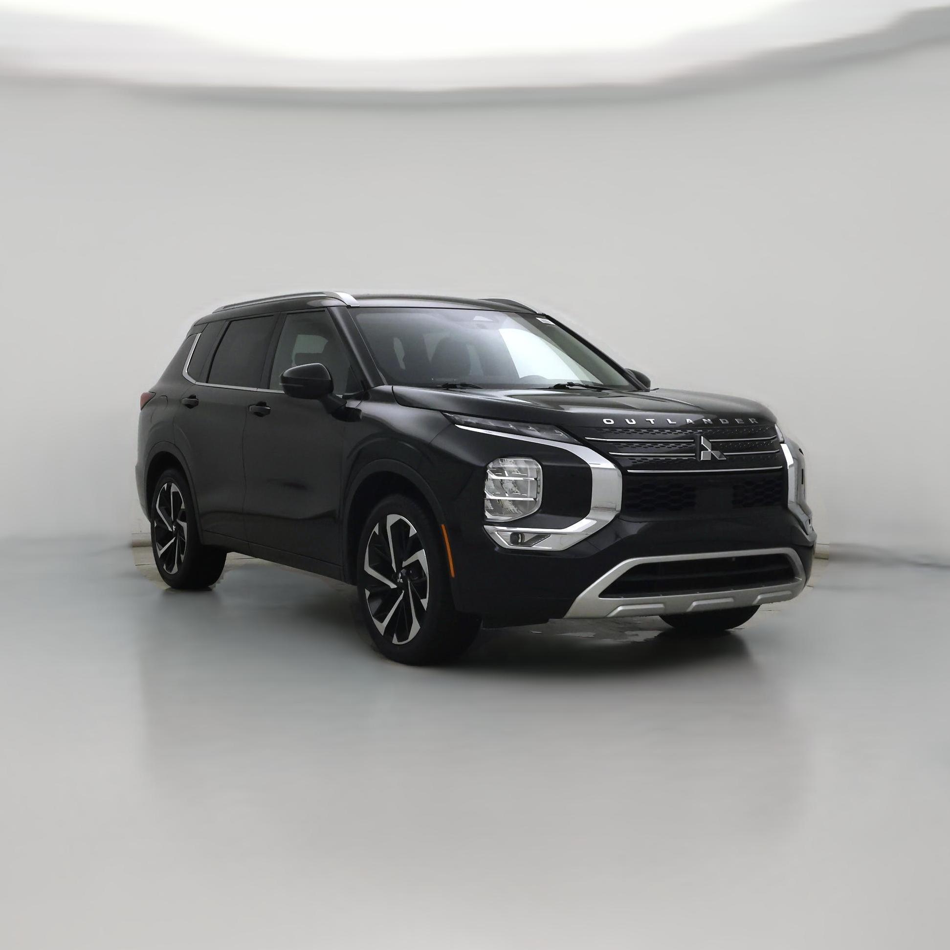 Thumbnail: 2022 Mitsubishi Outlander - 1