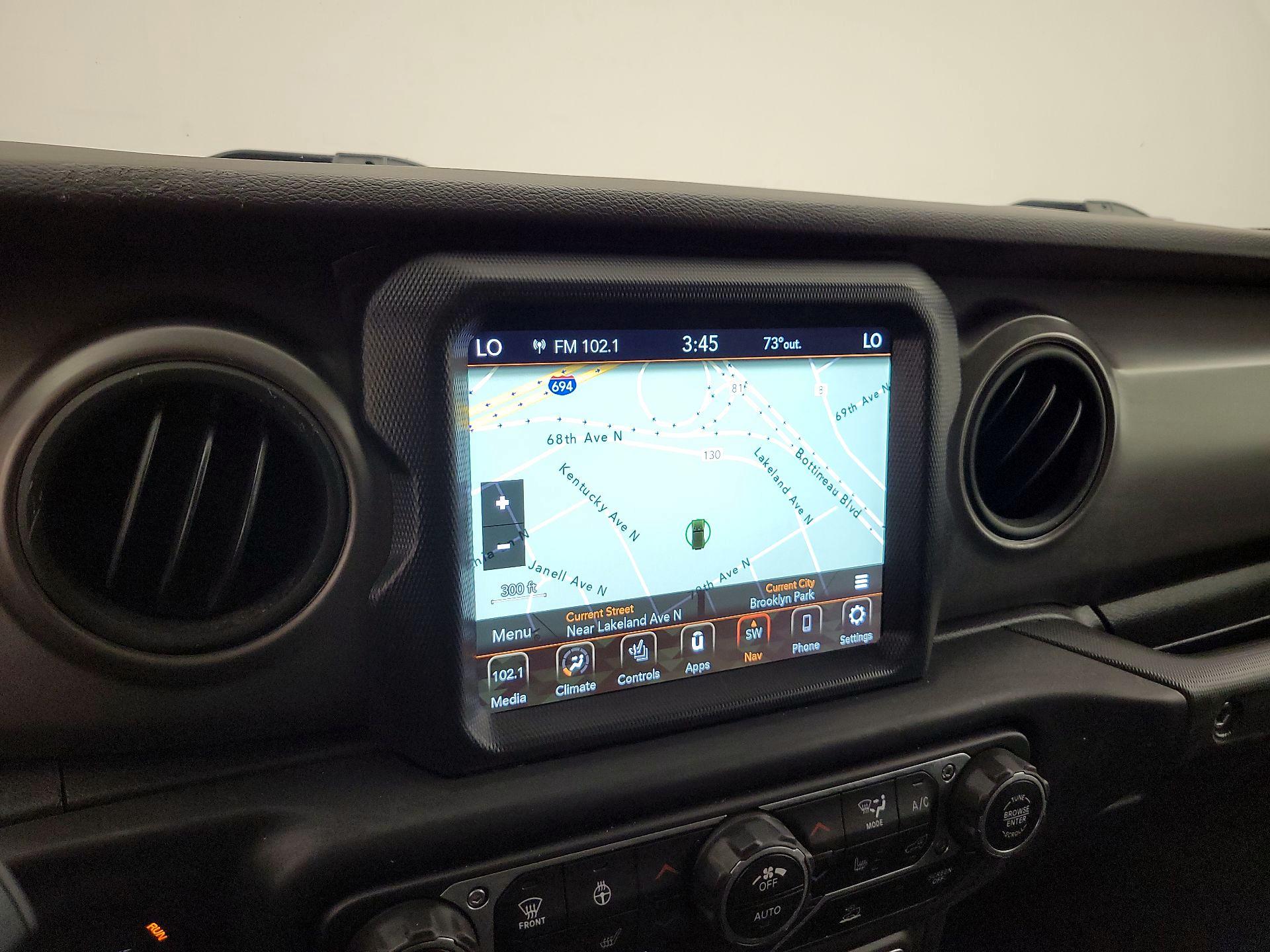 Thumbnail: 2022 Jeep Wrangler - 14