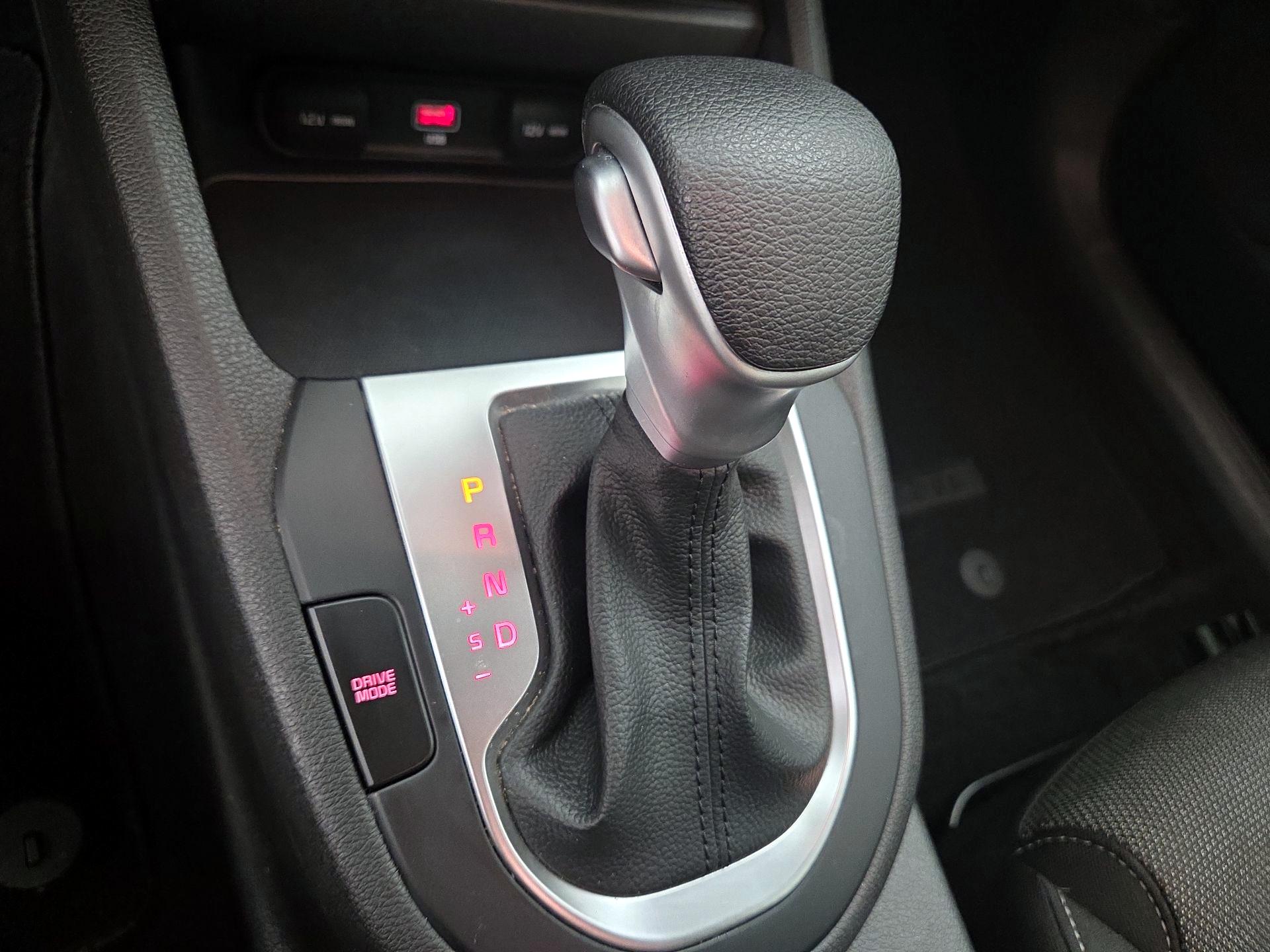 Thumbnail: 2023 Kia Forte - 16