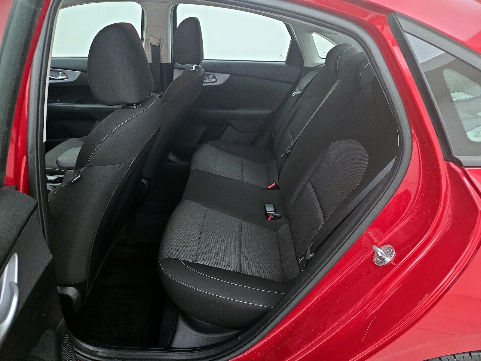 2023 Kia Forte LXS - Photo 19
