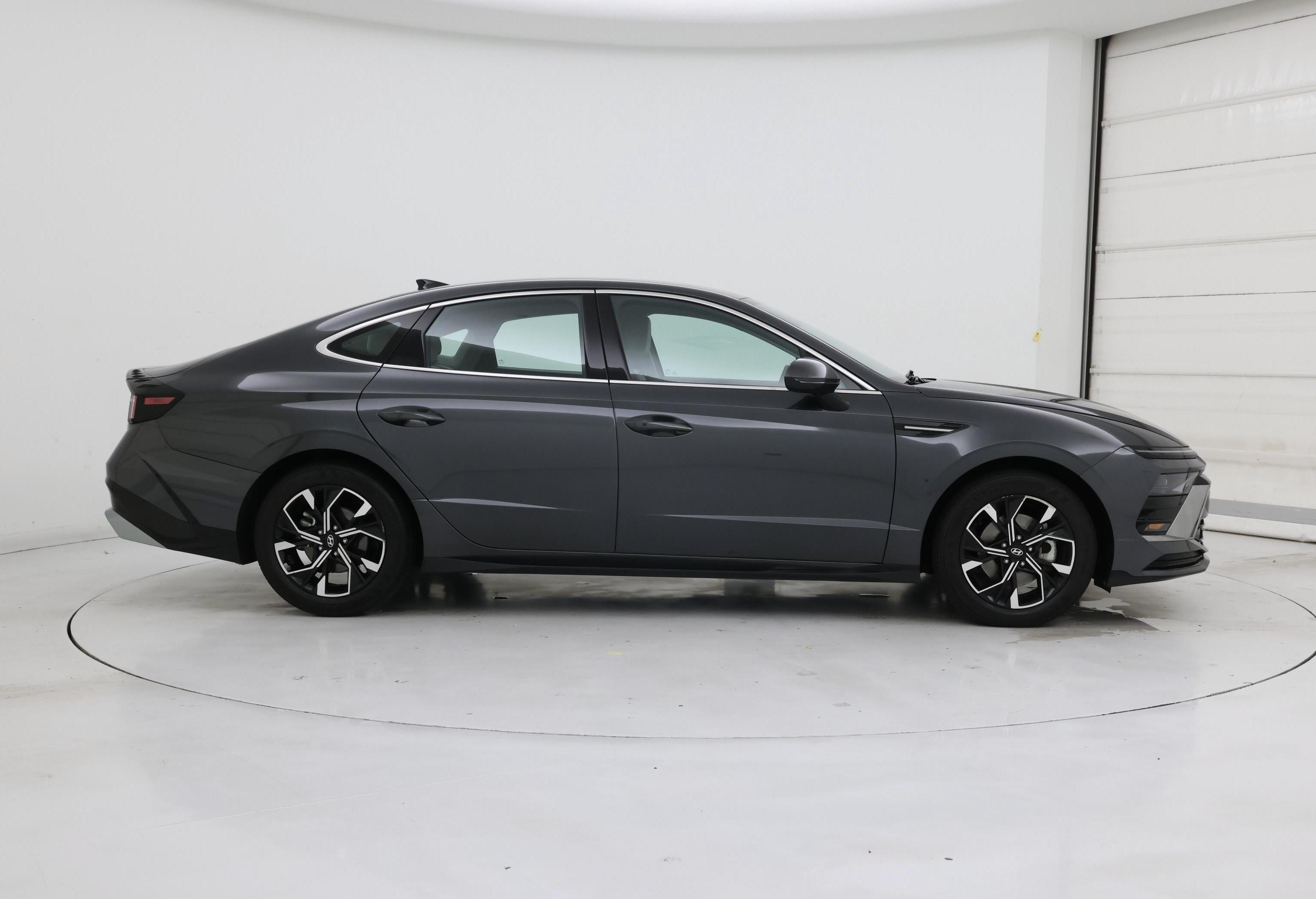 Thumbnail: 2025 Hyundai Sonata - 7