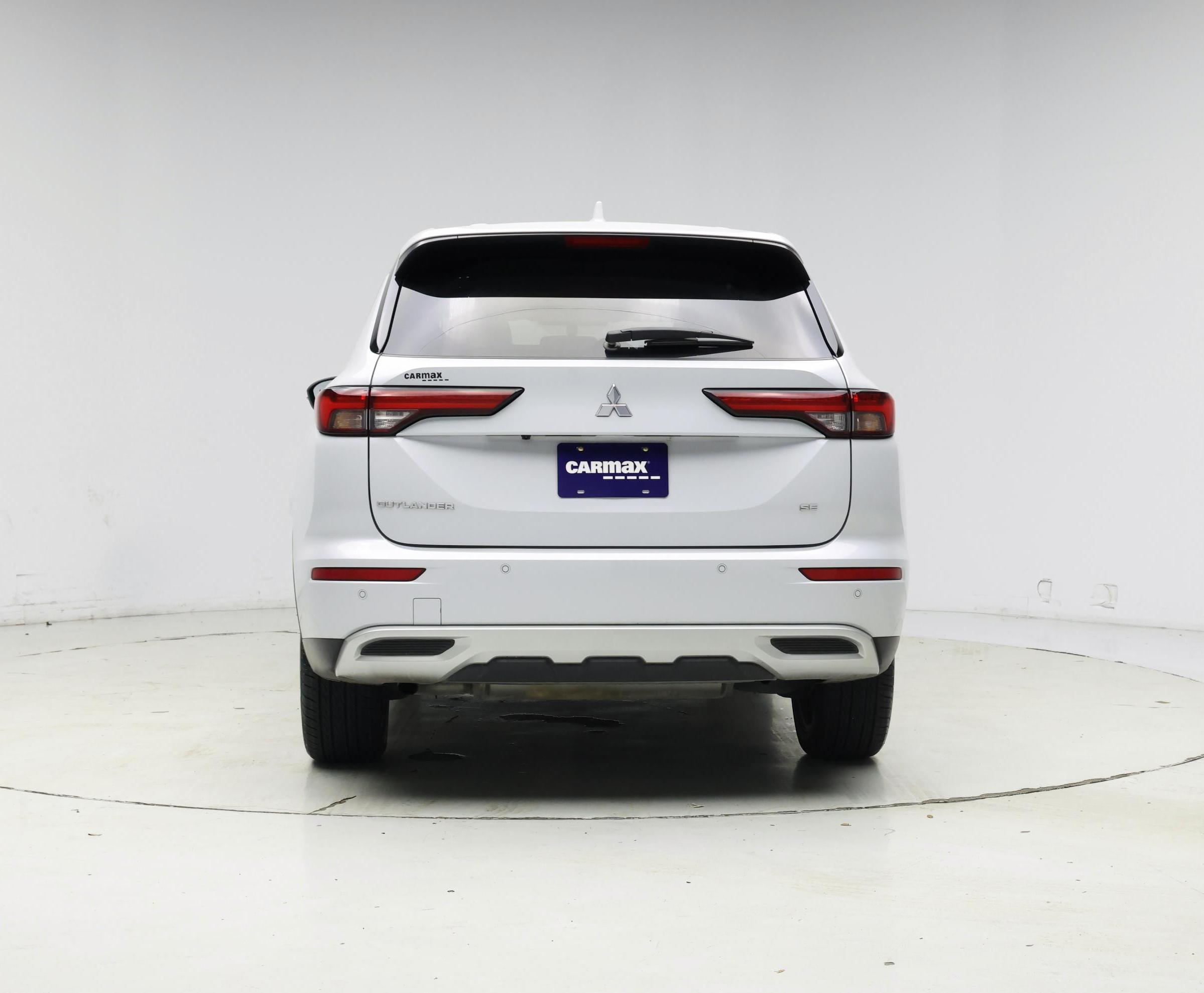 Thumbnail: 2024 Mitsubishi Outlander - 6