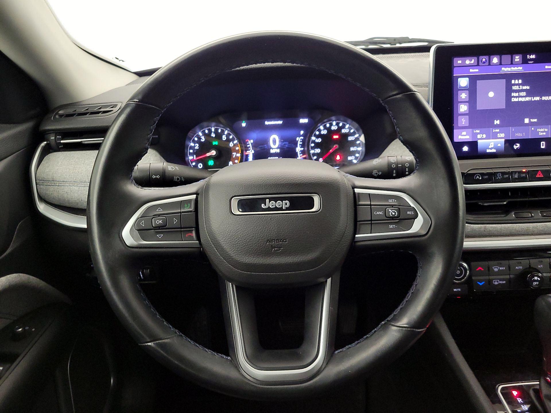 Thumbnail: 2022 Jeep Compass - 10