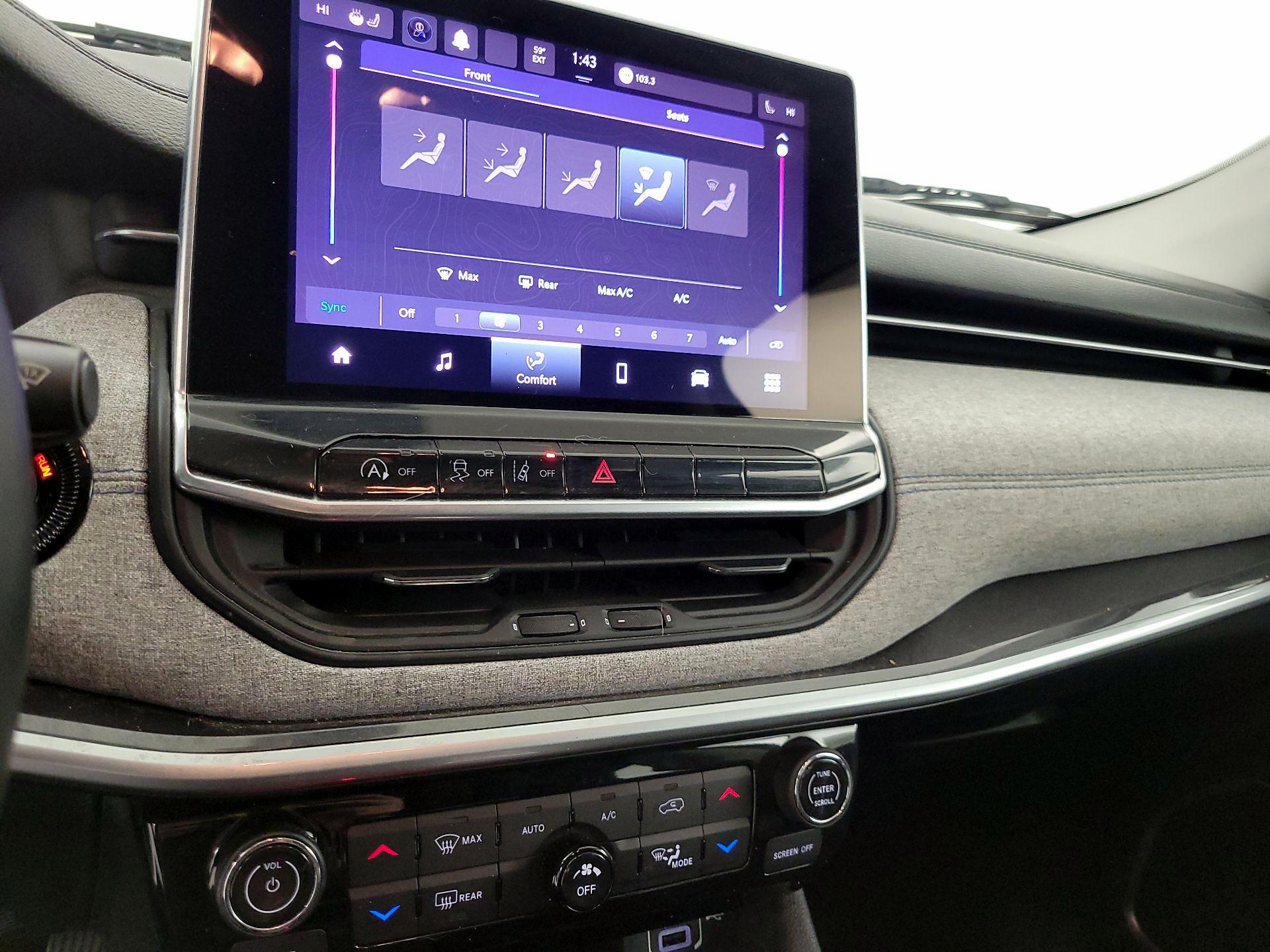 Thumbnail: 2022 Jeep Compass - 16