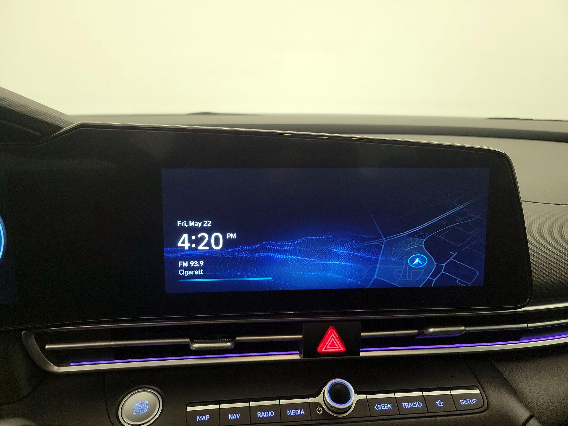 Thumbnail: 2024 Hyundai Elantra - 16