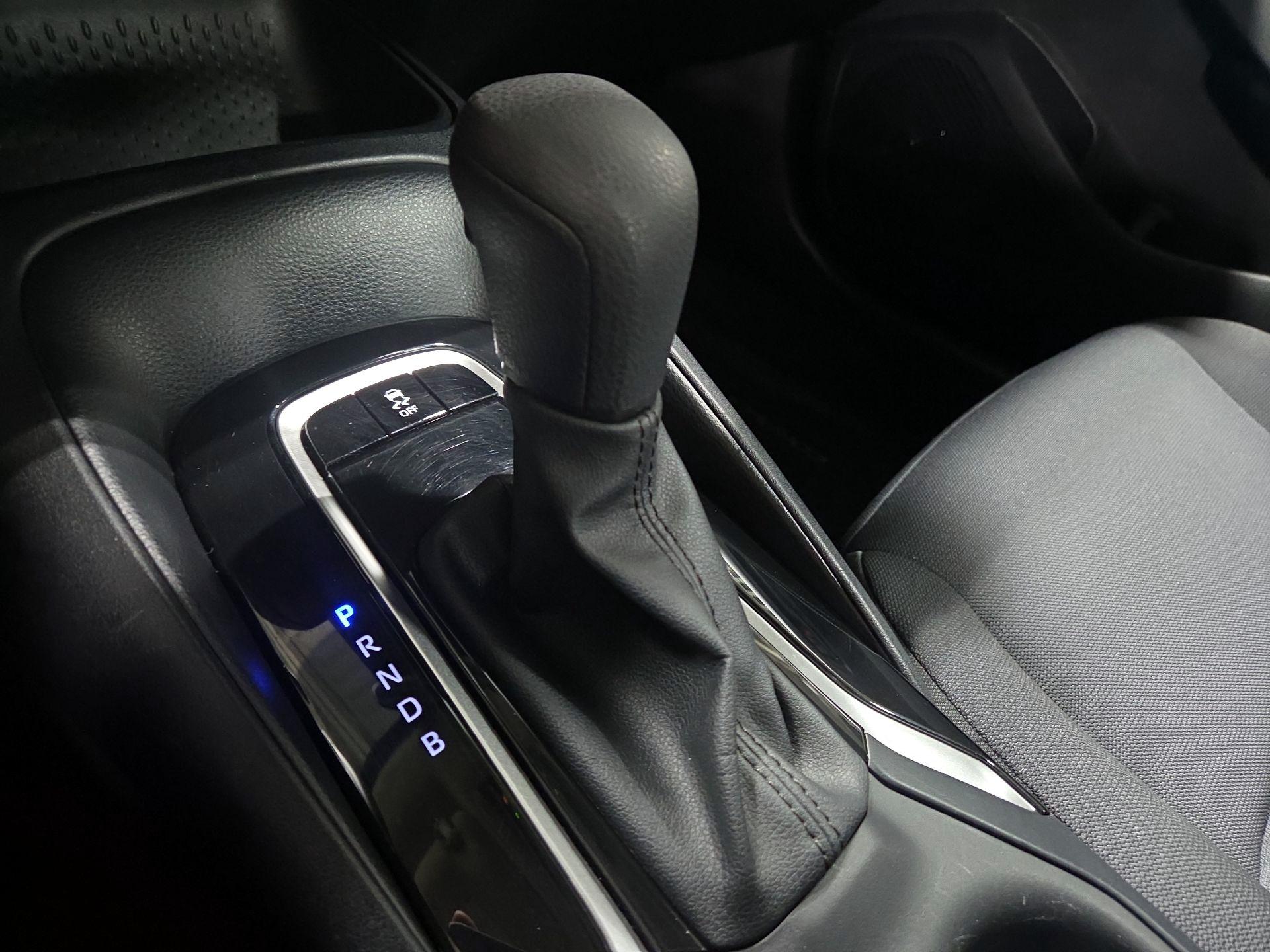 Thumbnail: 2023 Toyota Corolla - 17