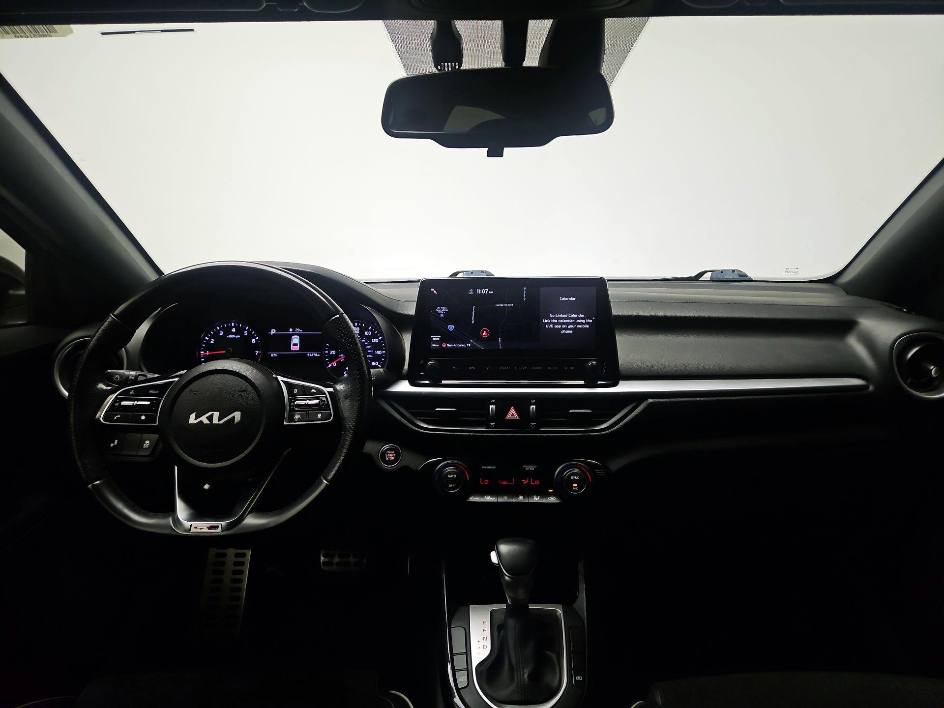 Thumbnail: 2022 Kia Forte - 9