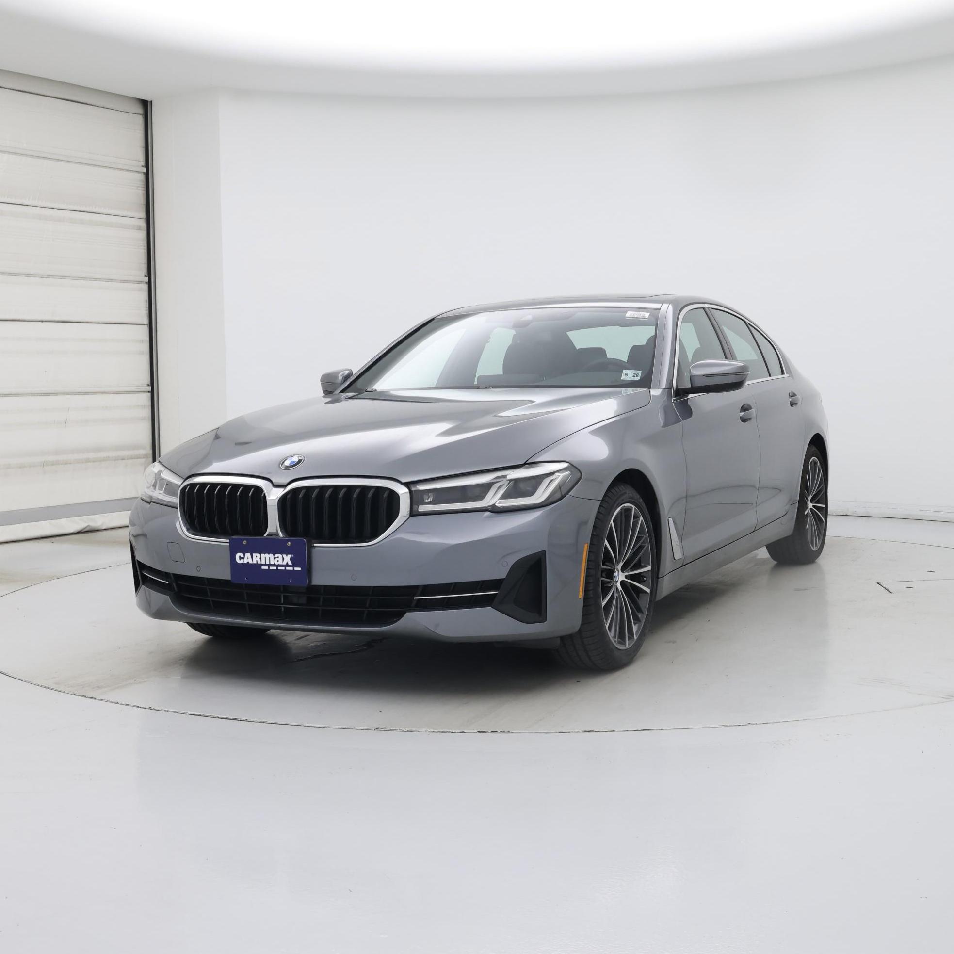 Thumbnail: 2023 BMW 5 Series - 4