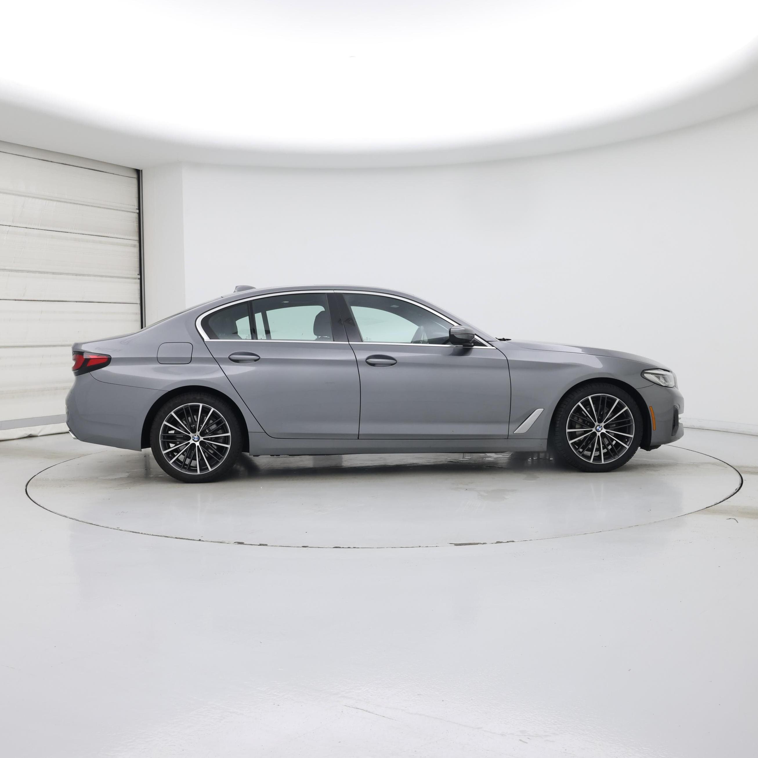 Thumbnail: 2023 BMW 5 Series - 7