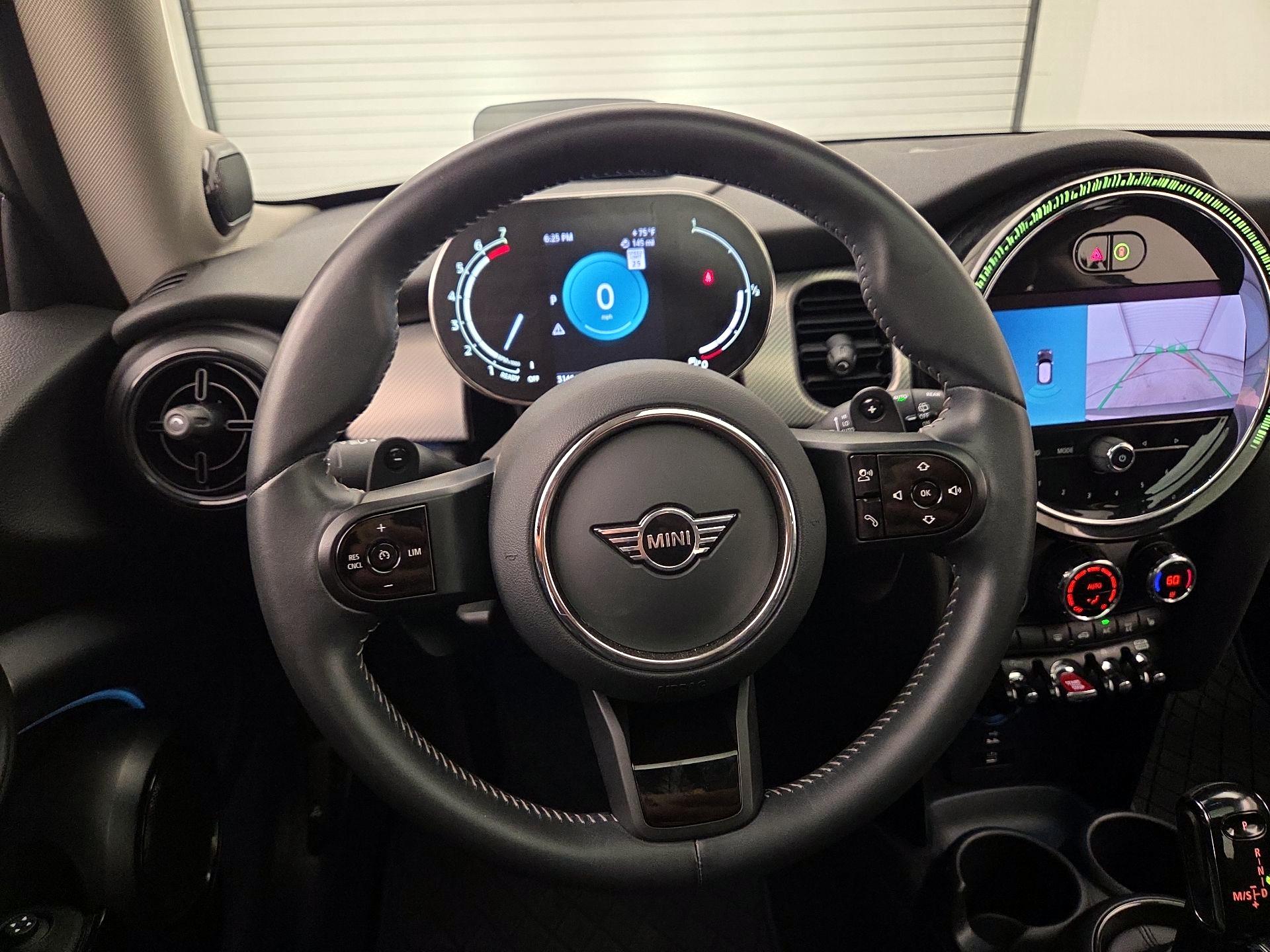 Thumbnail: 2024 MINI Cooper Hardtop - 10