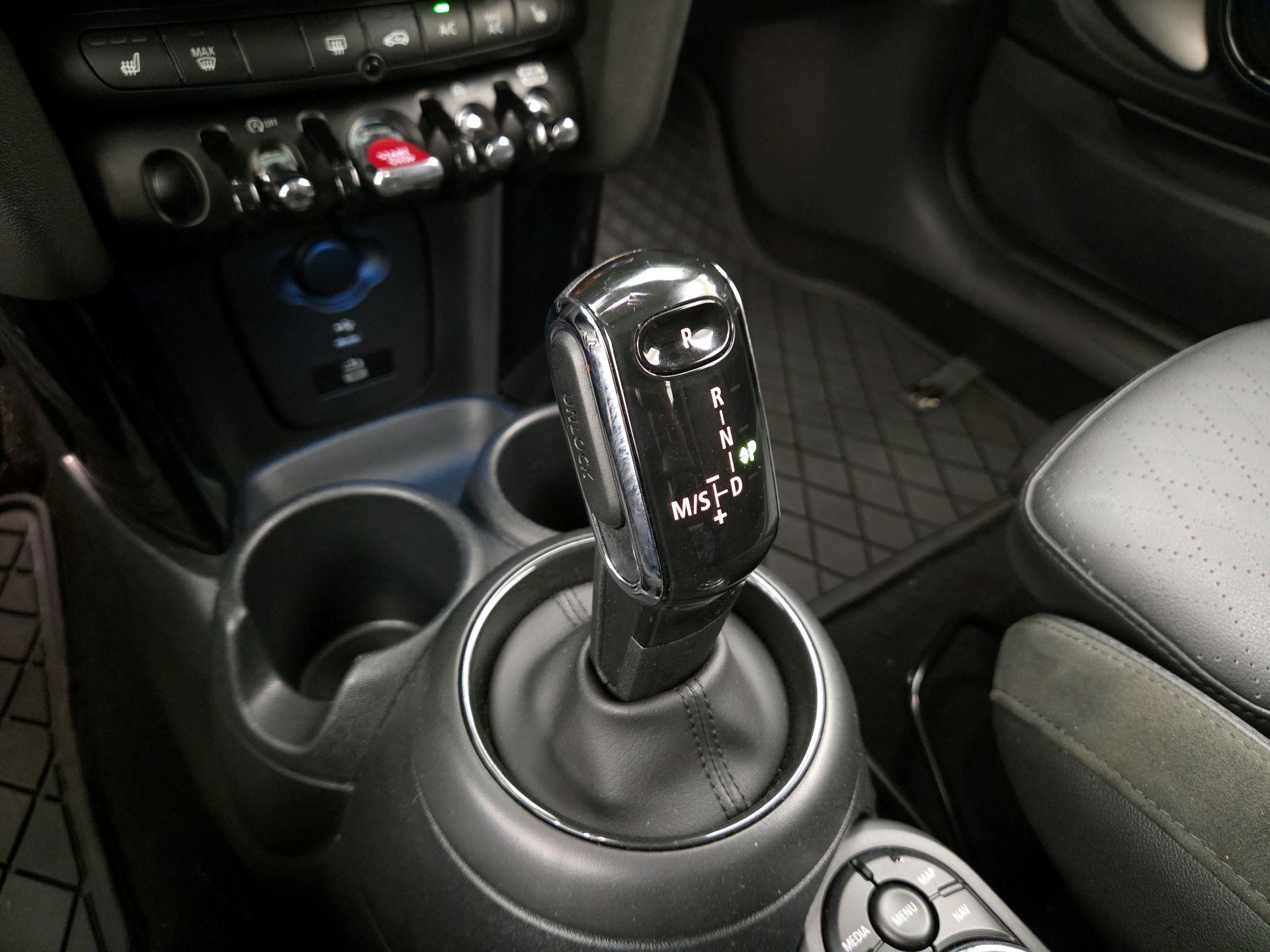 Thumbnail: 2024 MINI Cooper Hardtop - 17