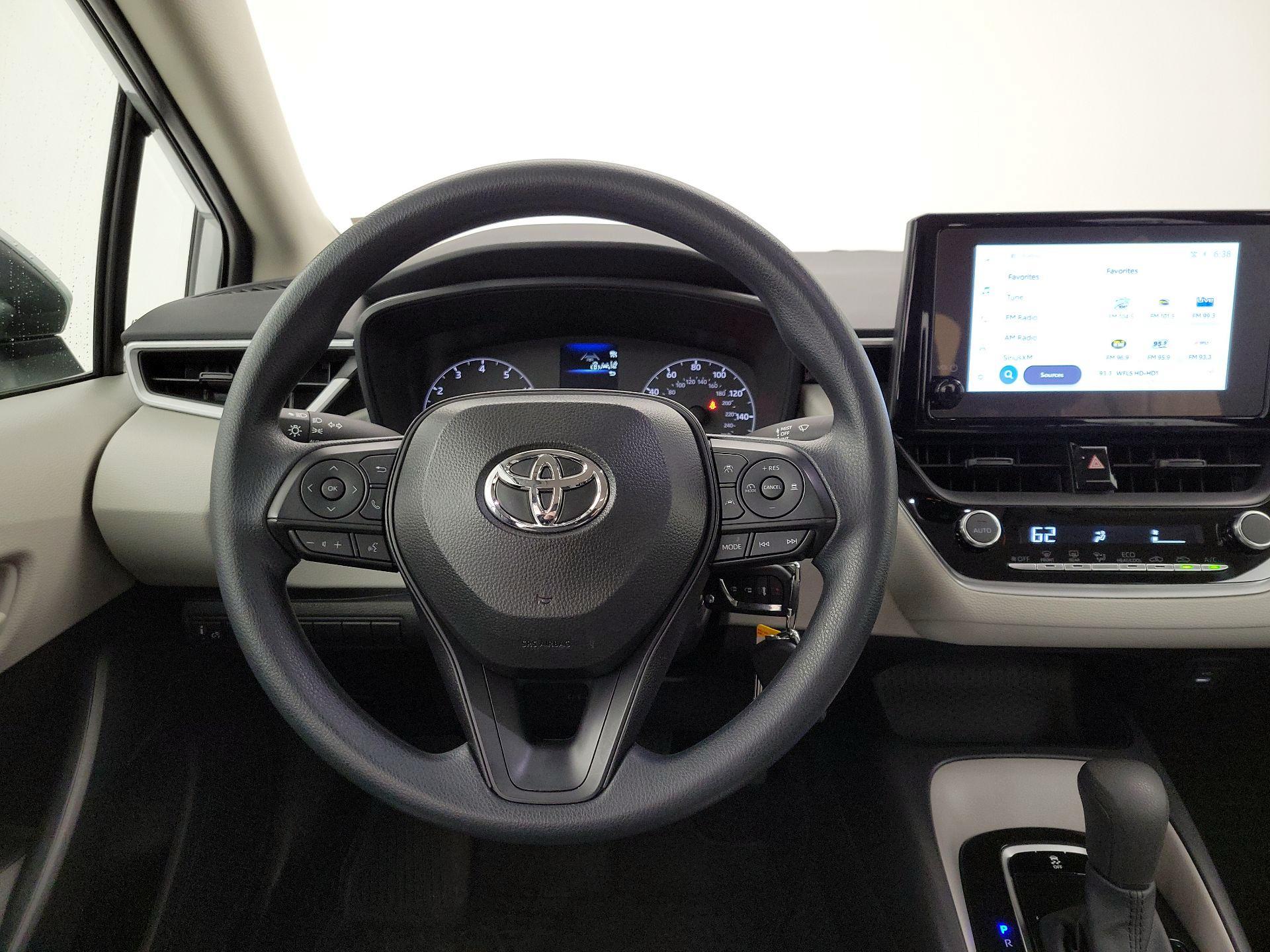 Thumbnail: 2025 Toyota Corolla - 10