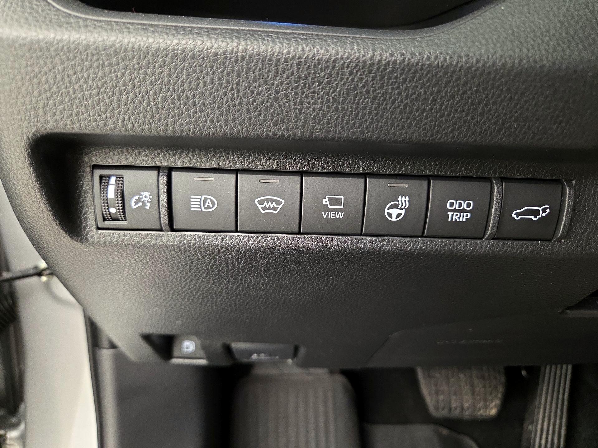 Thumbnail: 2025 Toyota RAV4 - 13