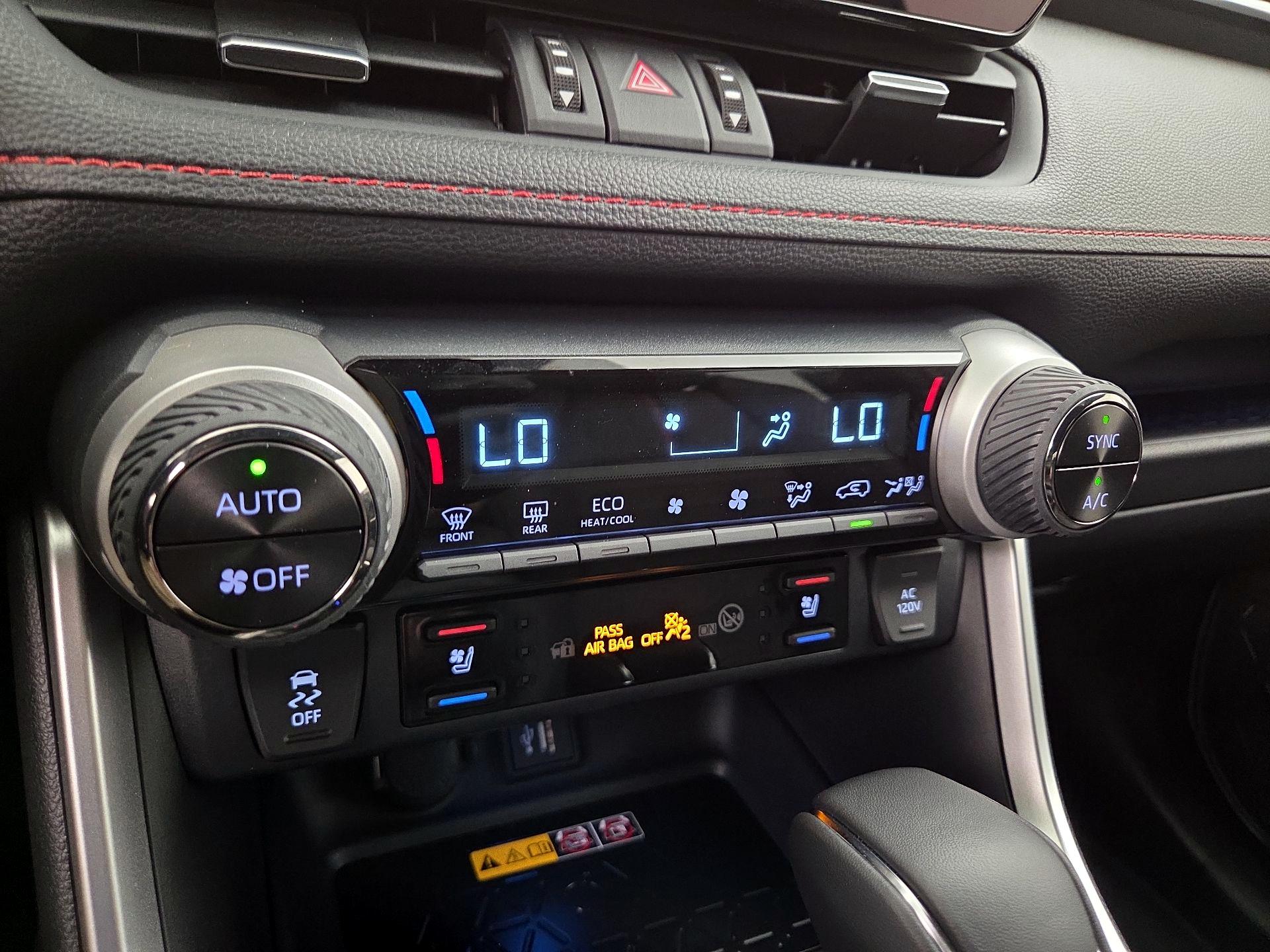 Thumbnail: 2025 Toyota RAV4 - 17