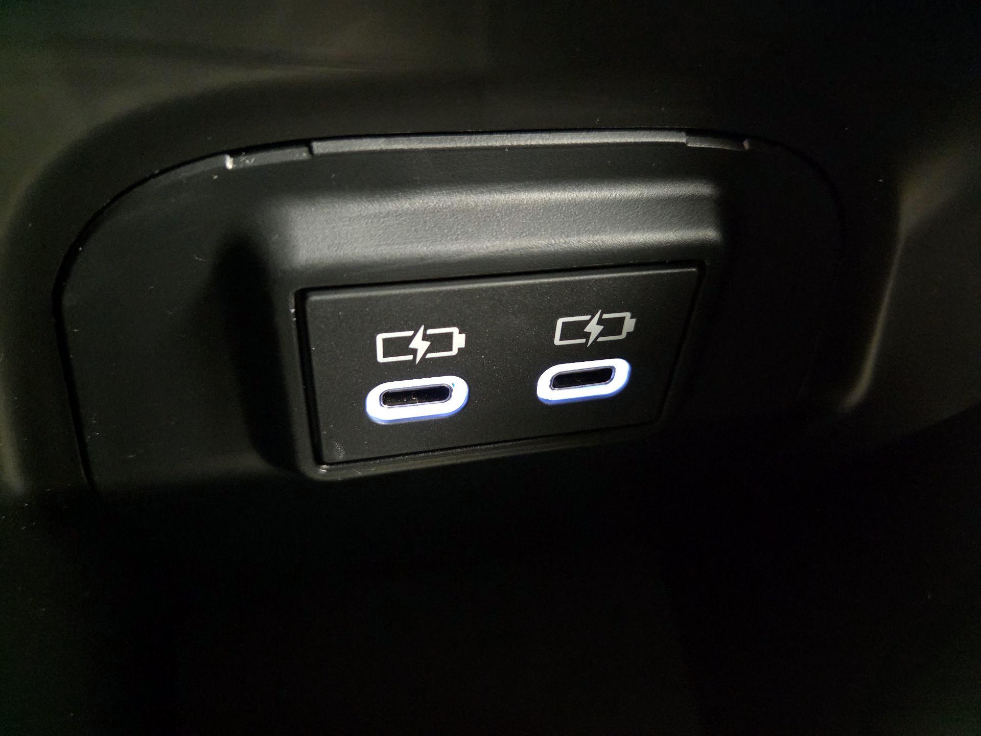 Thumbnail: 2025 Toyota RAV4 - 19