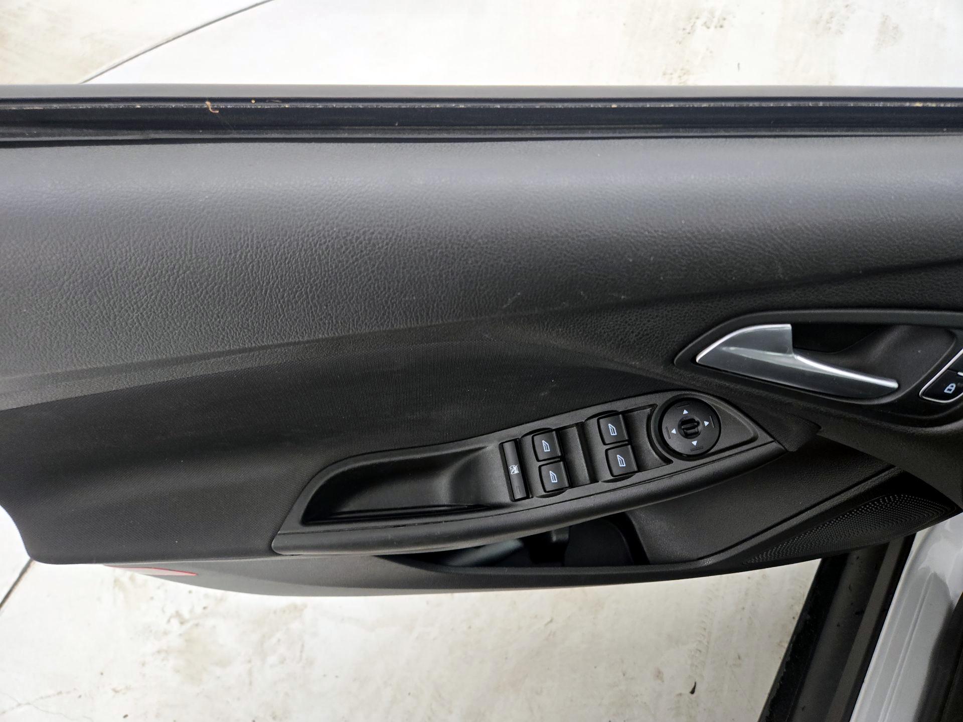 Thumbnail: 2018 Ford Focus - 12