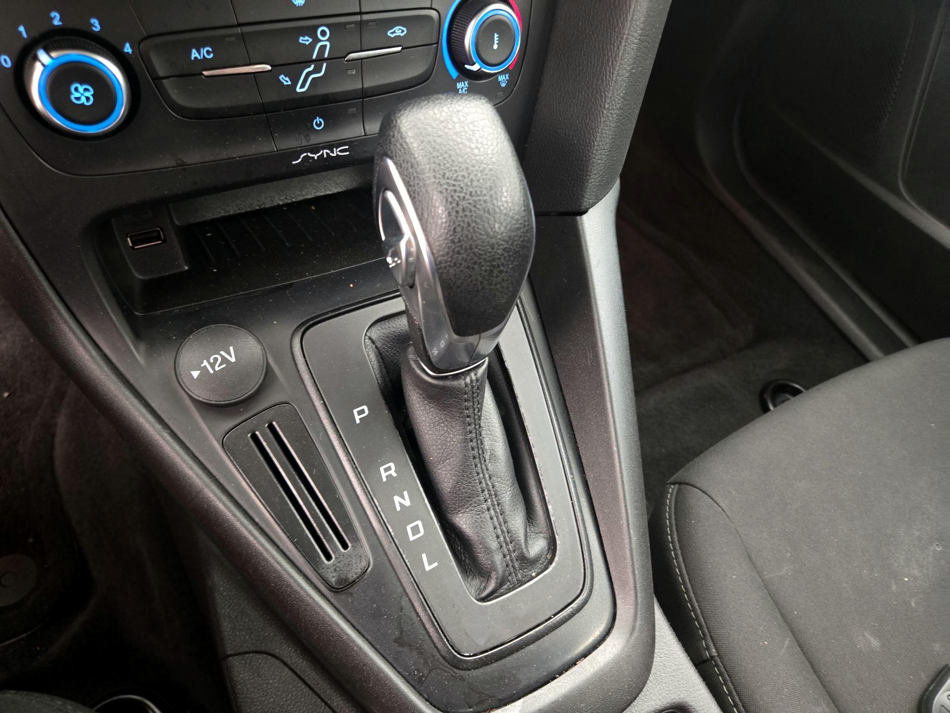 Thumbnail: 2018 Ford Focus - 17