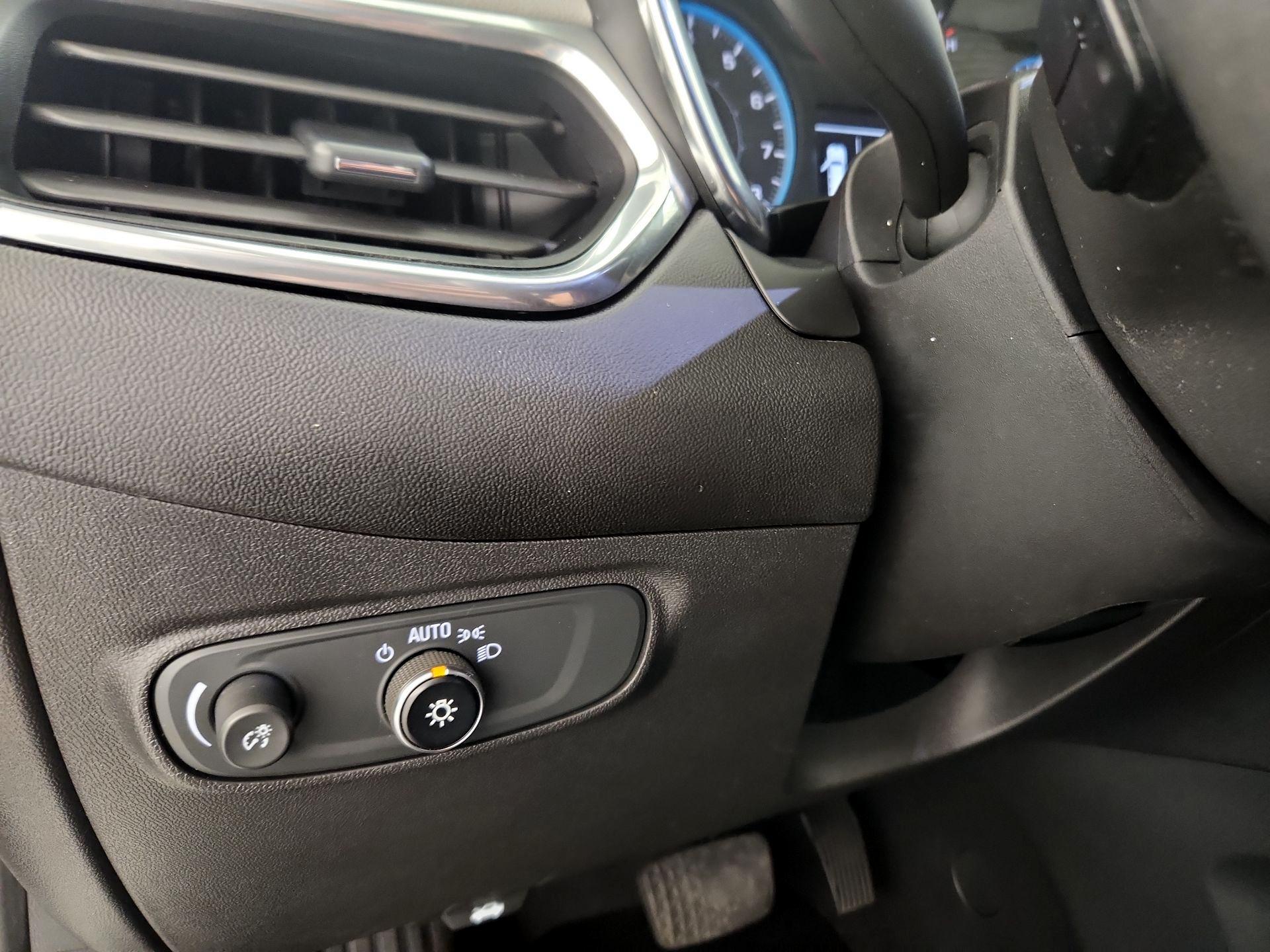 Thumbnail: 2020 Chevrolet Equinox - 13