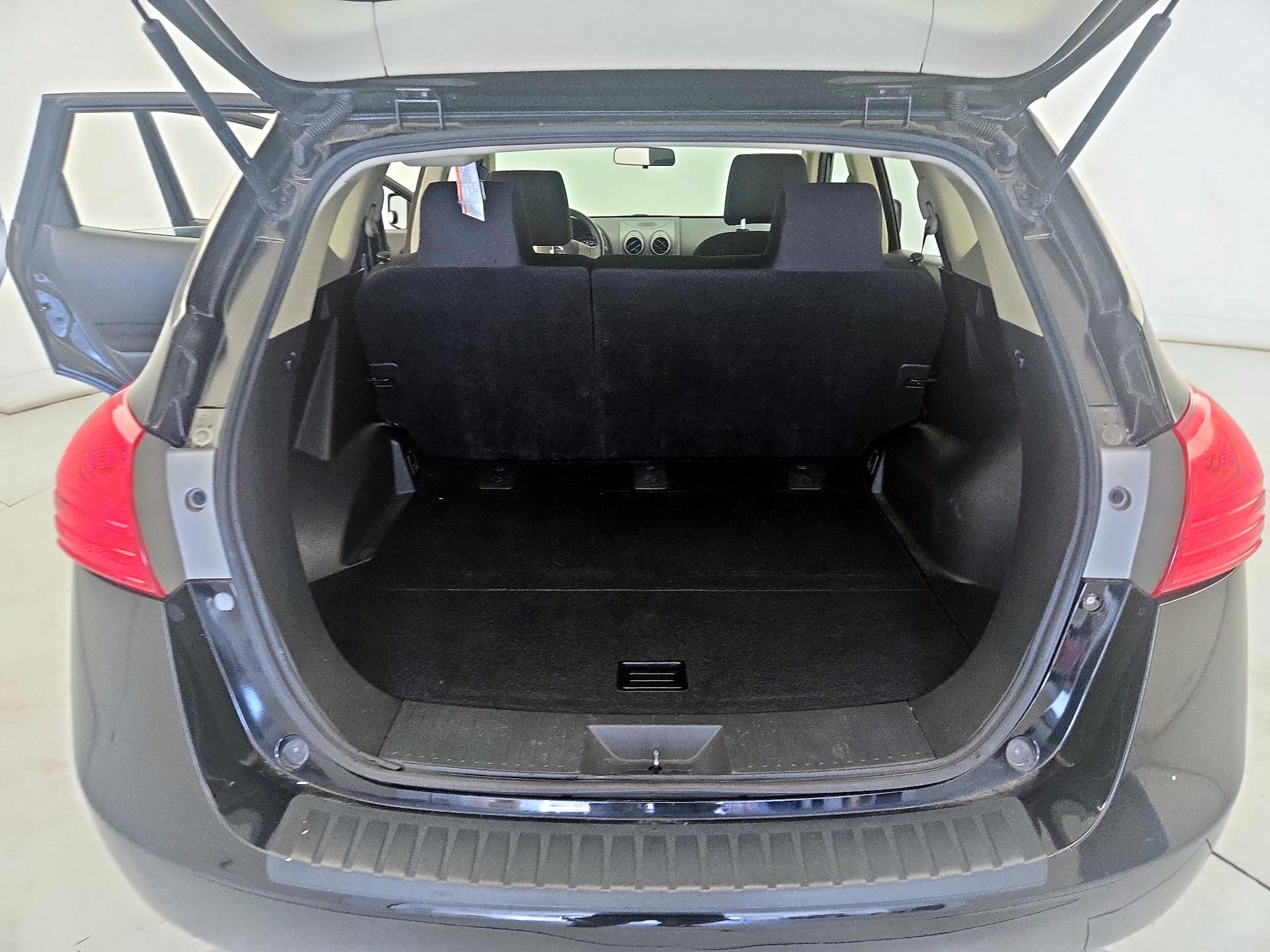 Thumbnail: 2015 Nissan Rogue - 16