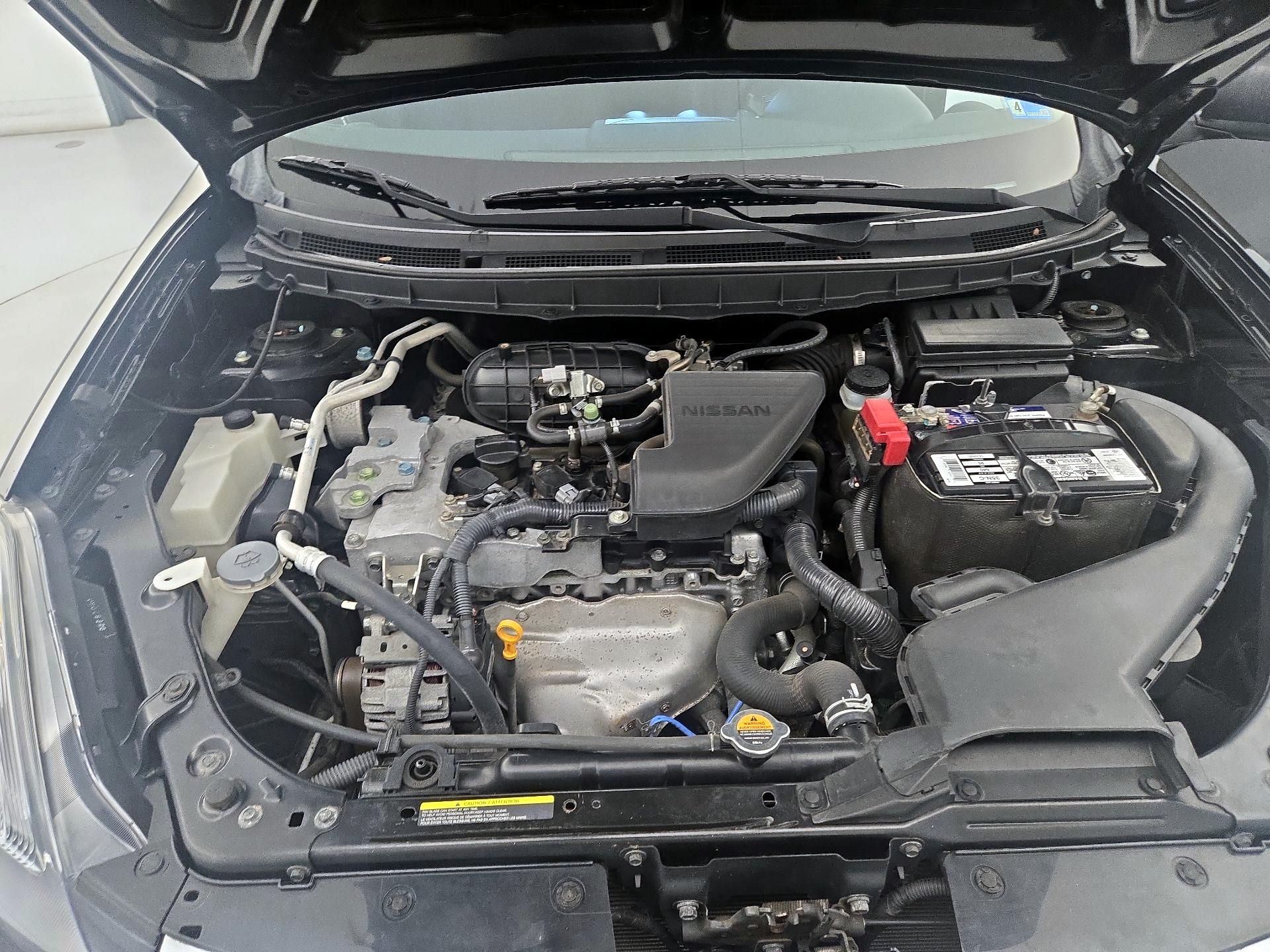 Thumbnail: 2015 Nissan Rogue - 18