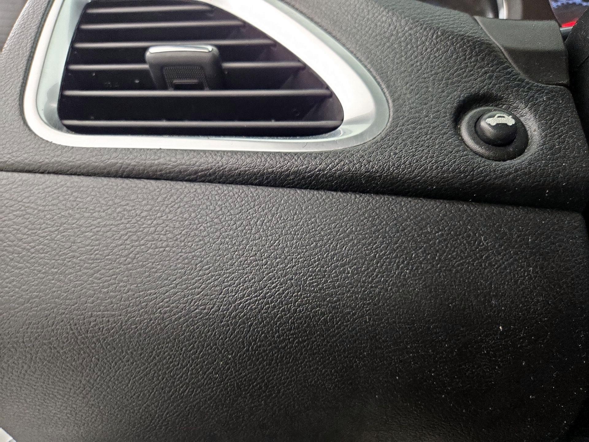 Thumbnail: 2014 Dodge Avenger - 13