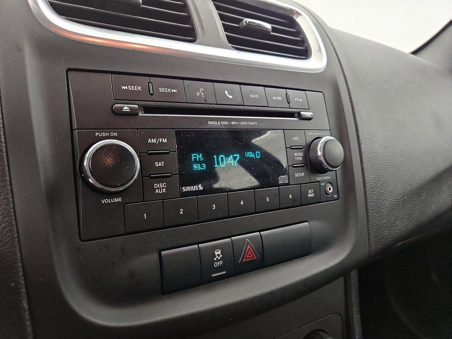 Thumbnail: 2014 Dodge Avenger - 14