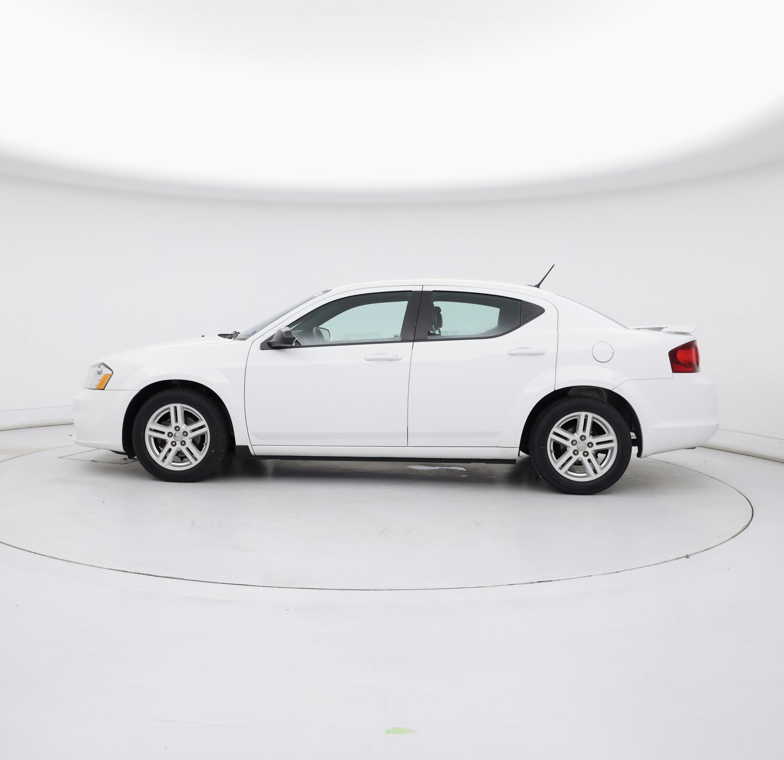 Thumbnail: 2014 Dodge Avenger - 3