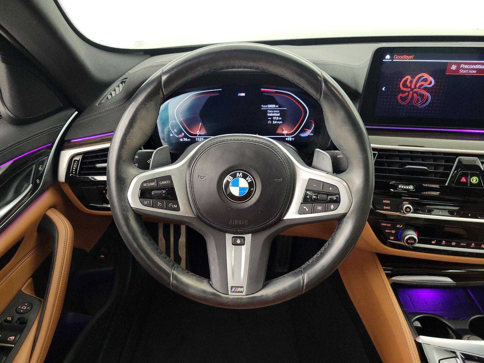 Thumbnail: 2023 BMW 5 Series - 10