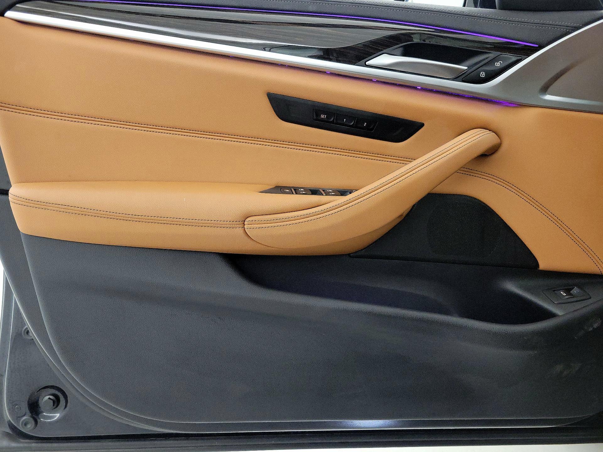 Thumbnail: 2023 BMW 5 Series - 12