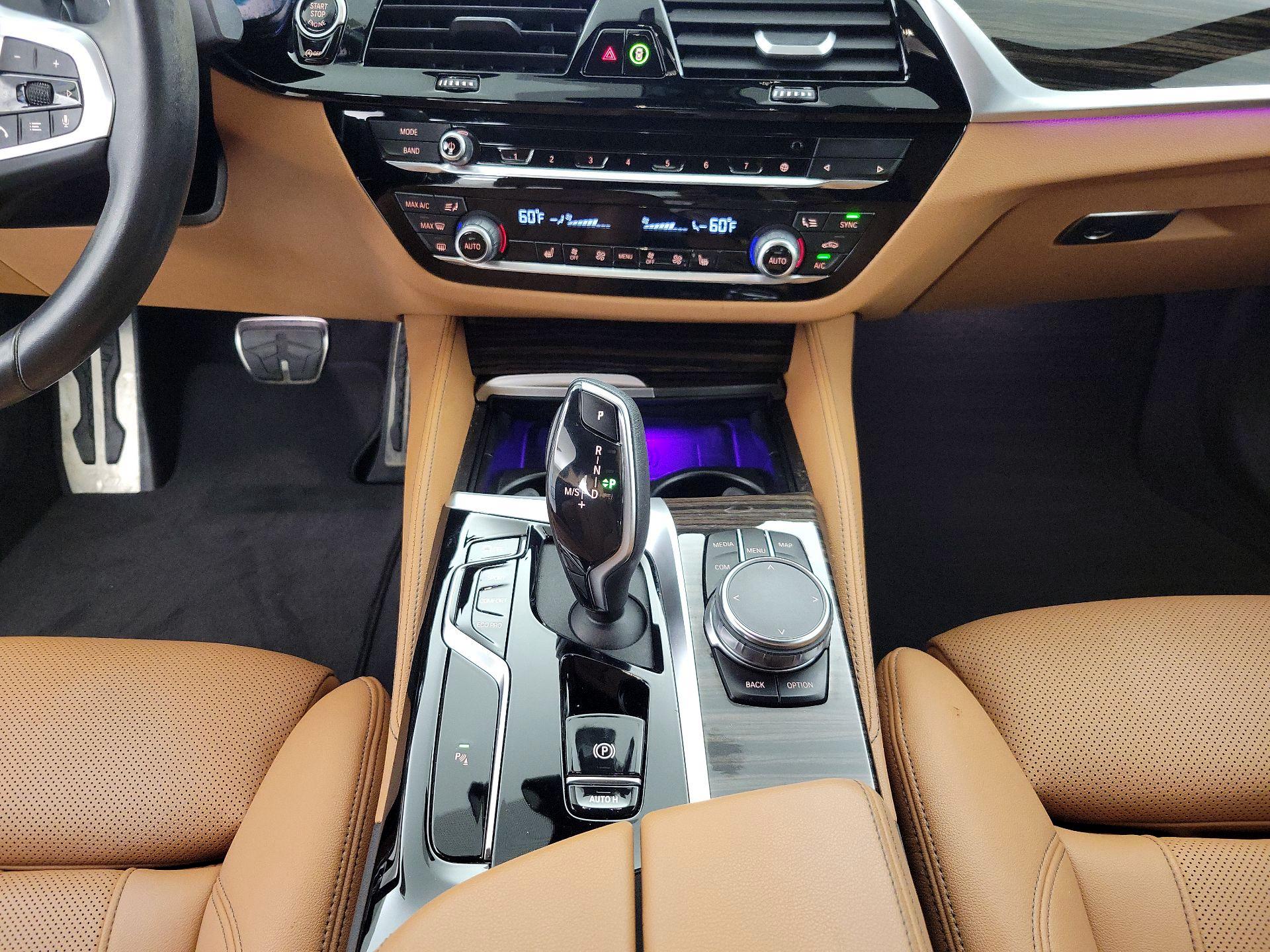 Thumbnail: 2023 BMW 5 Series - 17