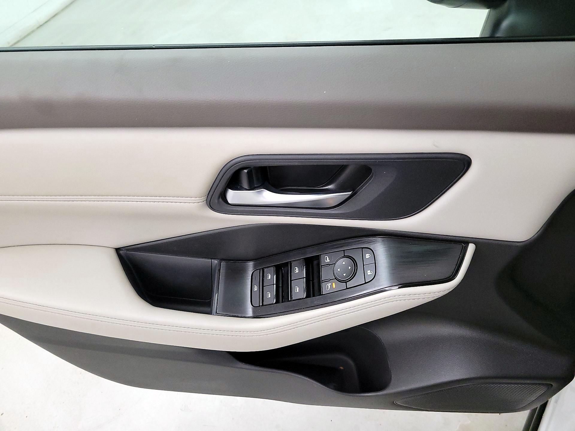 Thumbnail: 2023 Nissan Rogue - 12