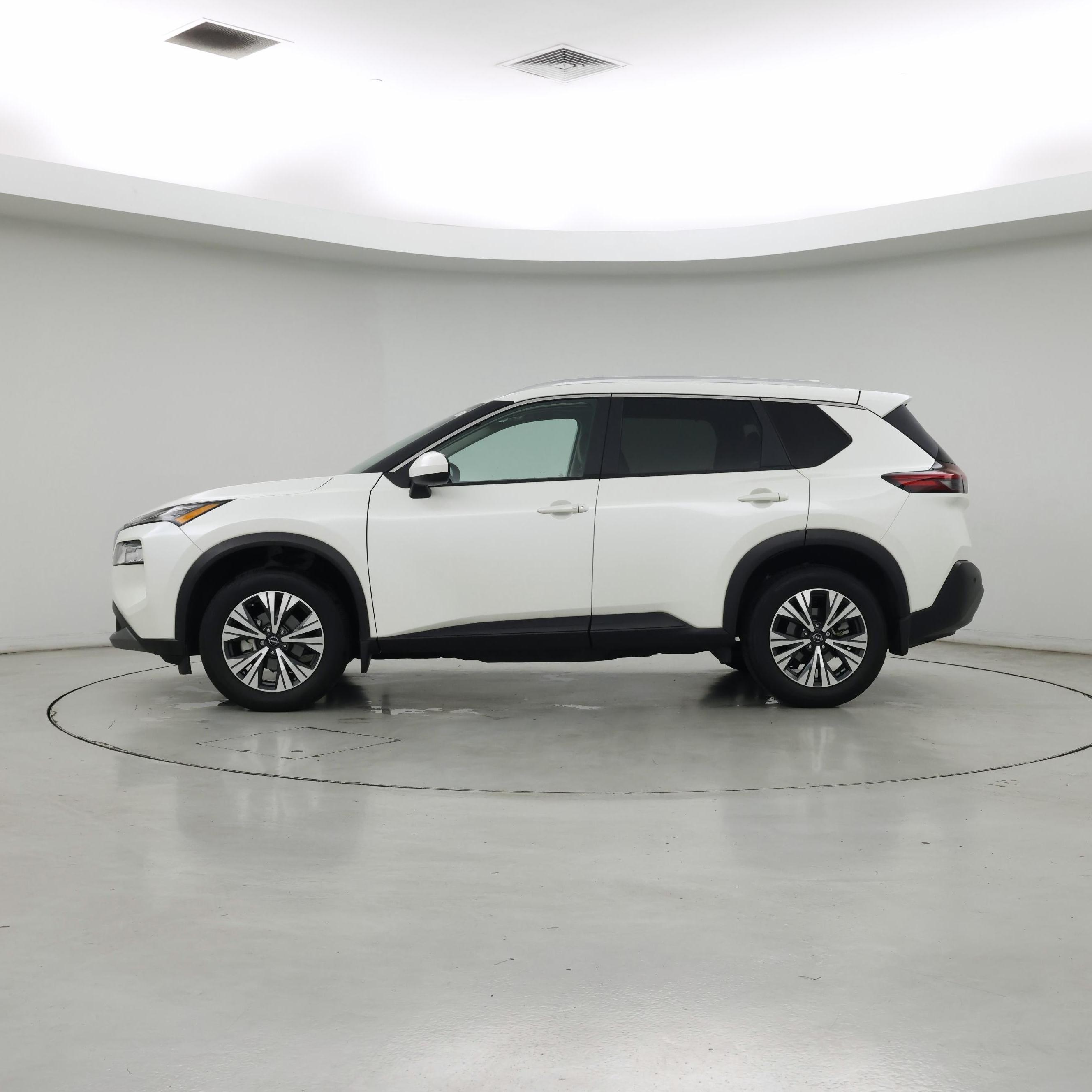 Thumbnail: 2023 Nissan Rogue - 3