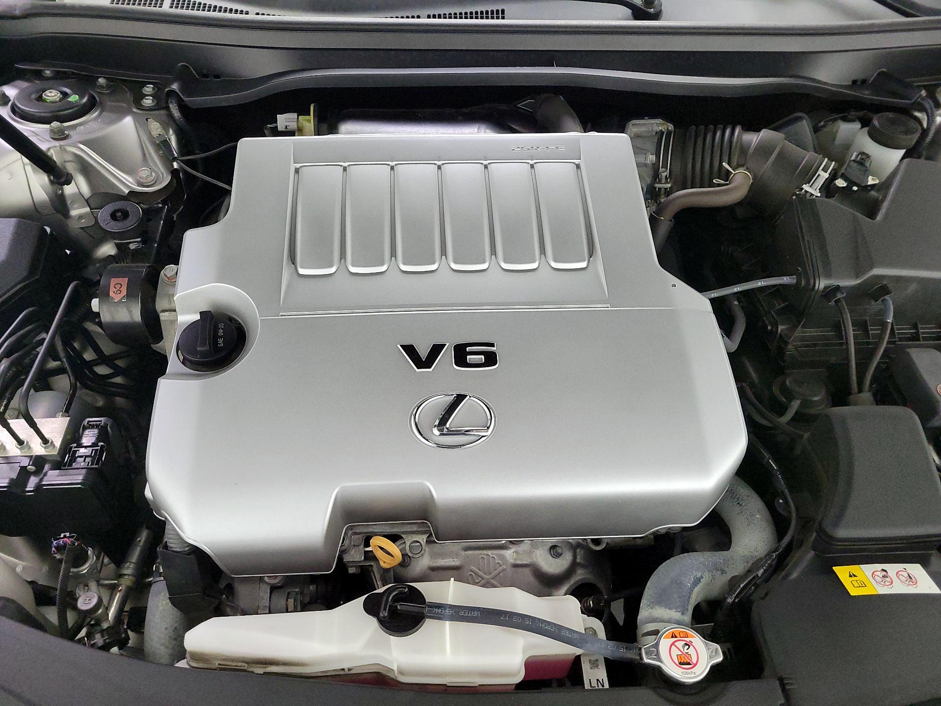 Thumbnail: 2018 Lexus ES - 19