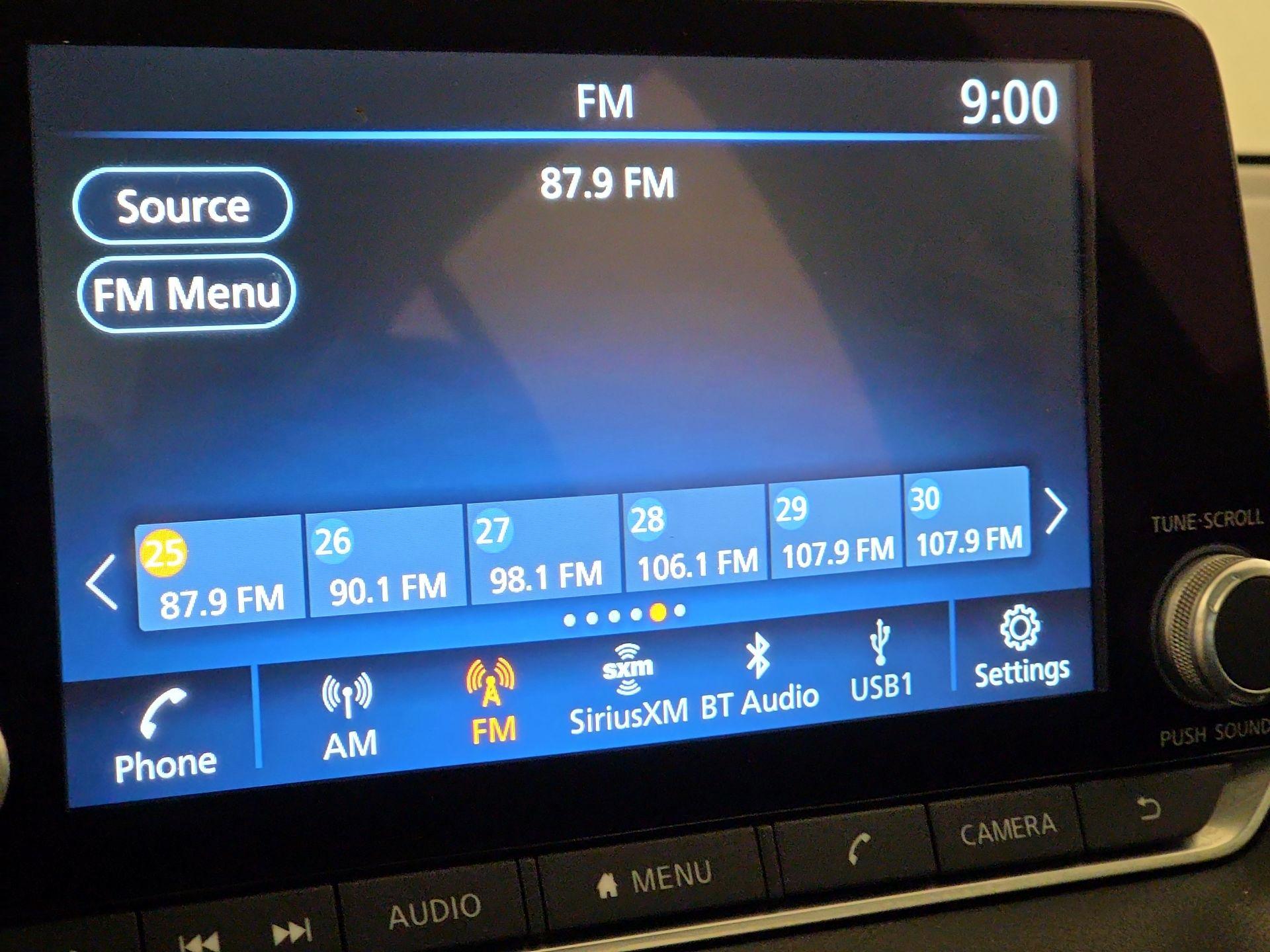 Thumbnail: 2023 Nissan Sentra - 15